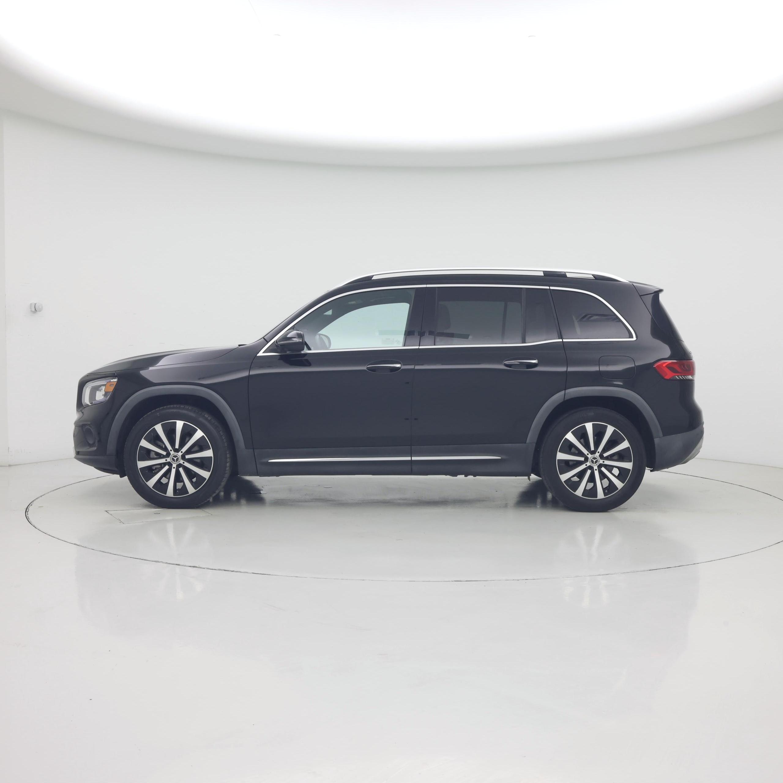 Thumbnail: 2022 Mercedes-Benz GLB - 3