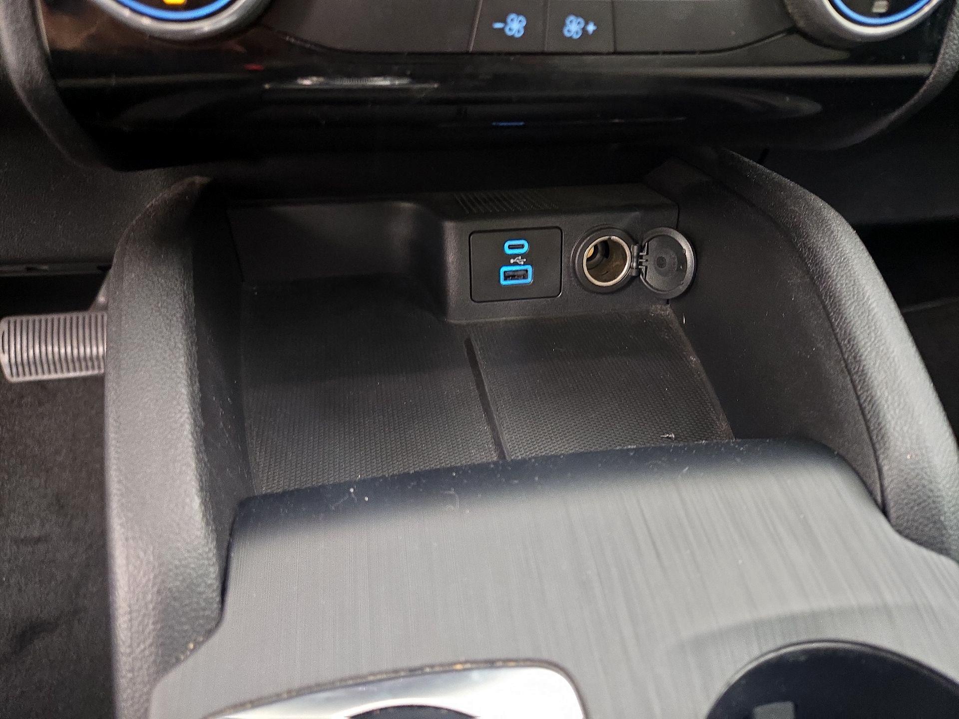 Thumbnail: 2022 Ford Escape - 18