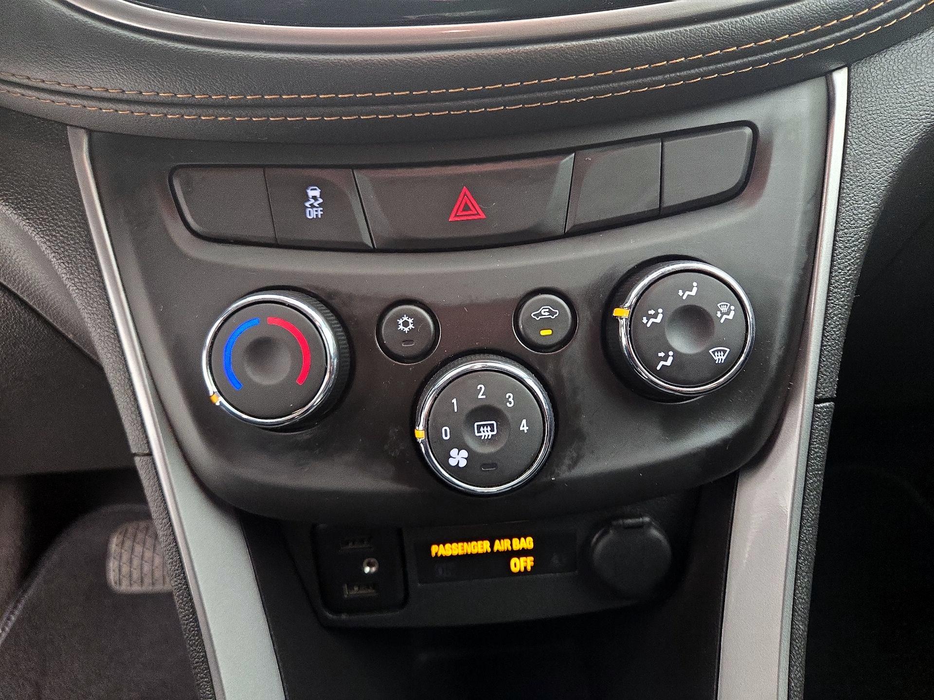 Thumbnail: 2022 Chevrolet Trax - 16