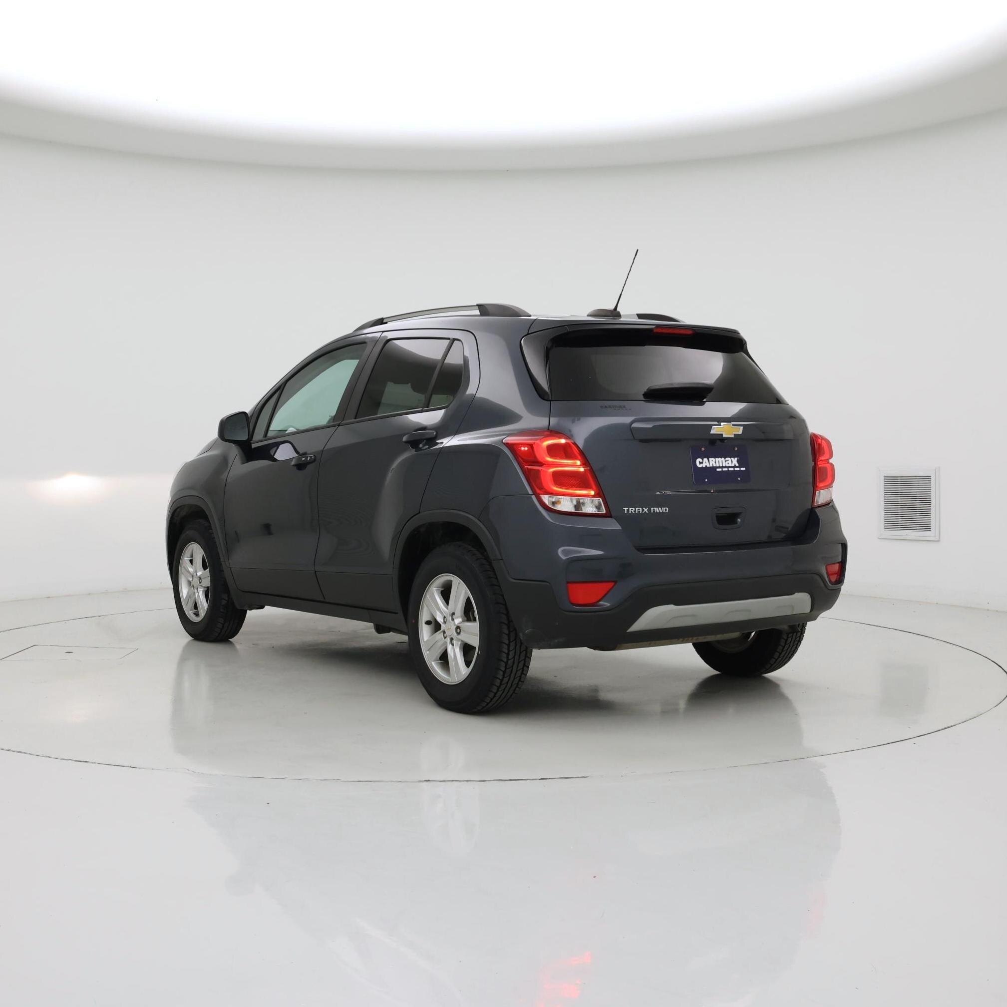 Thumbnail: 2022 Chevrolet Trax - 2