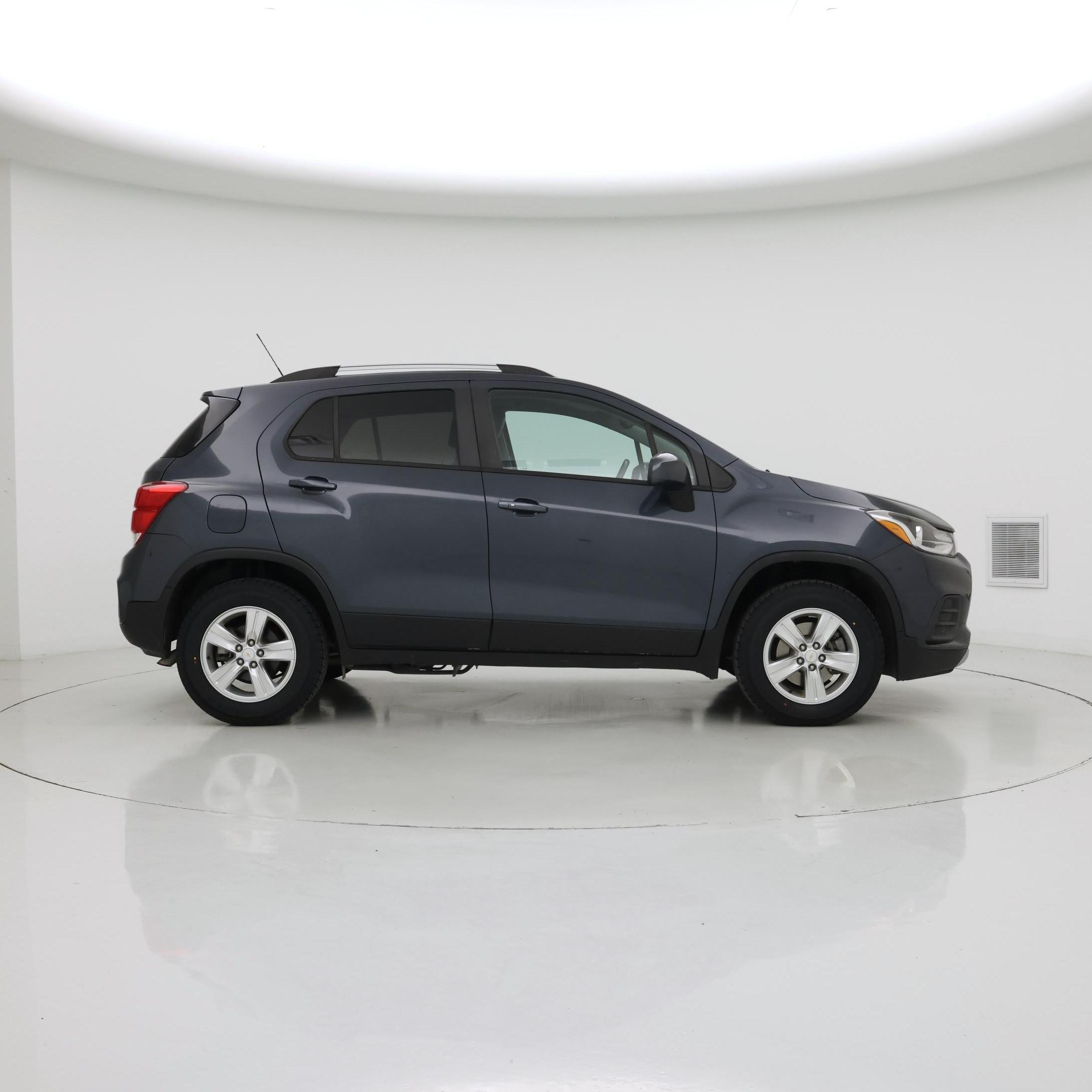 Thumbnail: 2022 Chevrolet Trax - 7