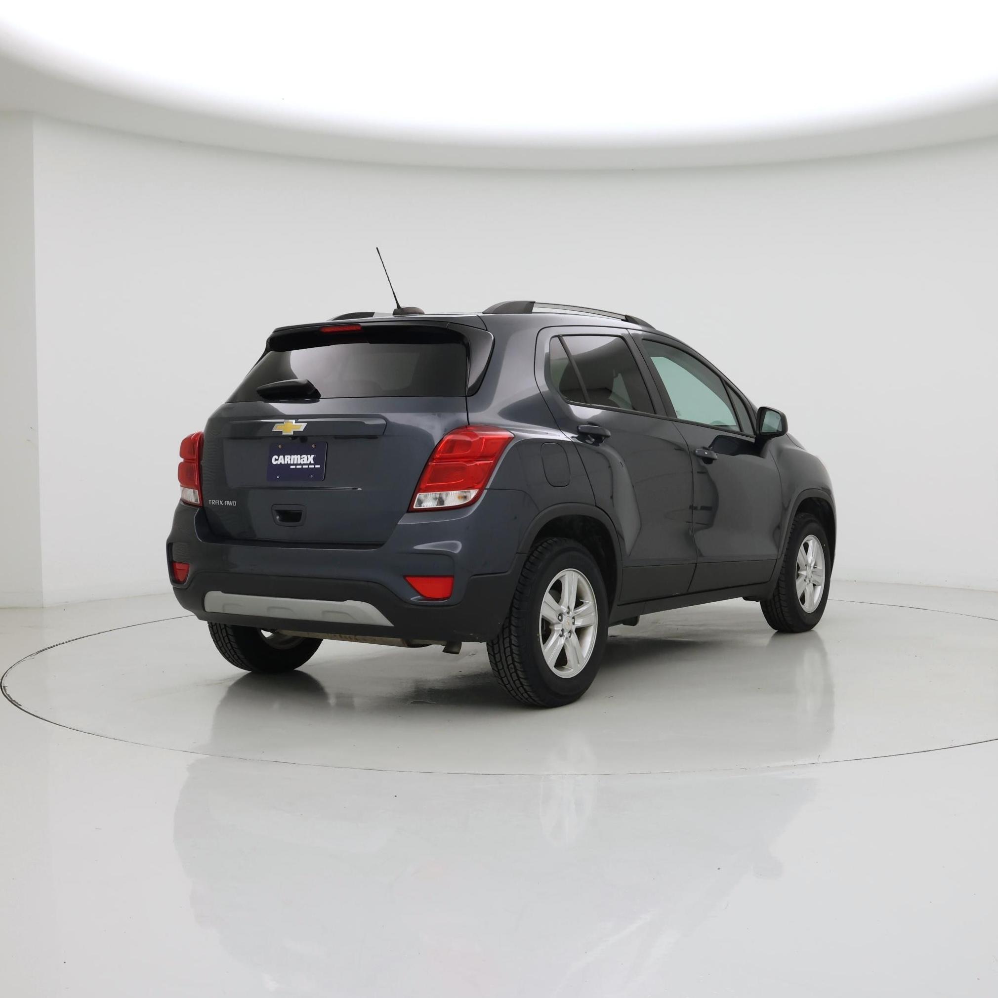 Thumbnail: 2022 Chevrolet Trax - 8