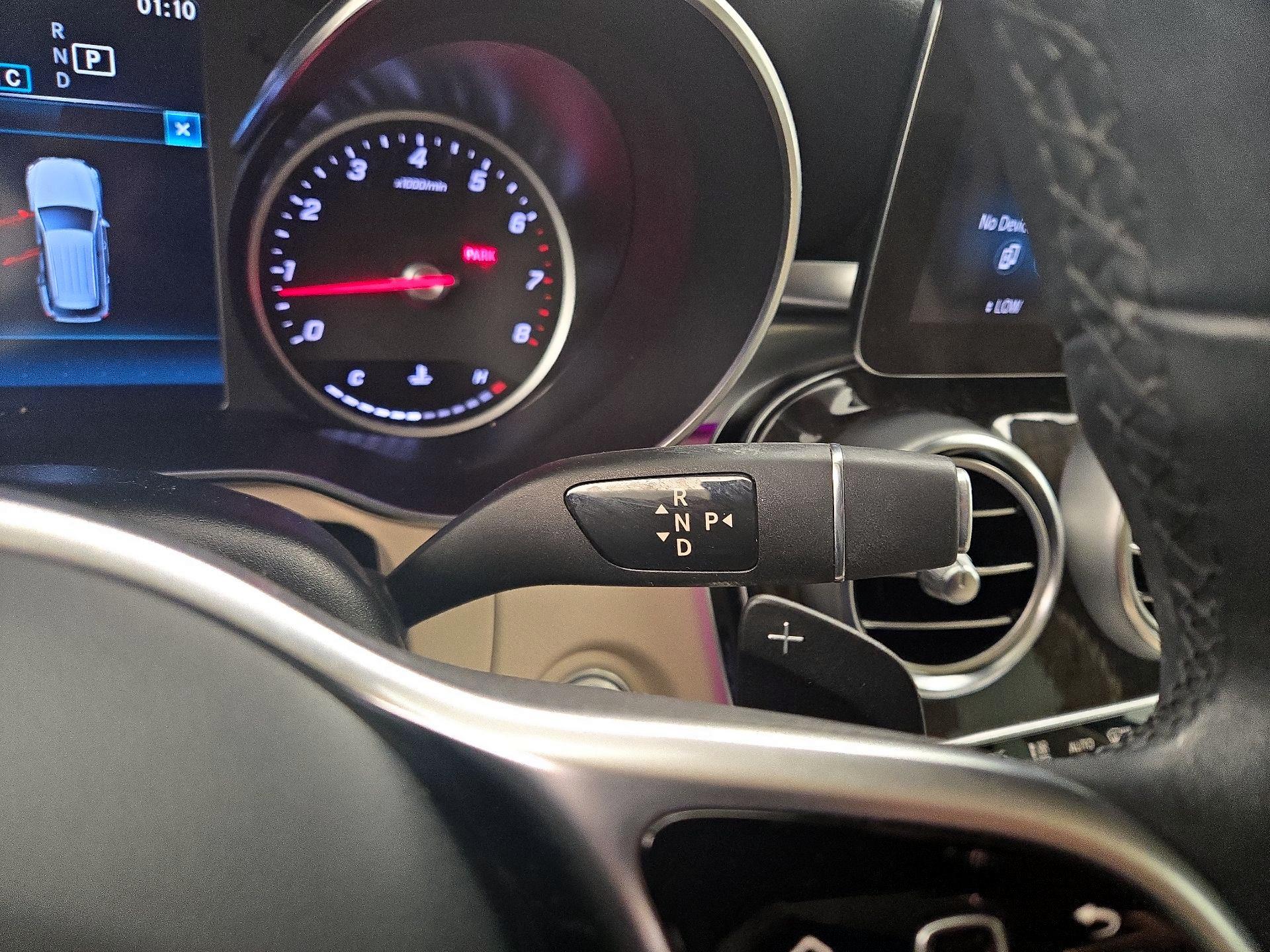 Thumbnail: 2022 Mercedes-Benz GLC - 17