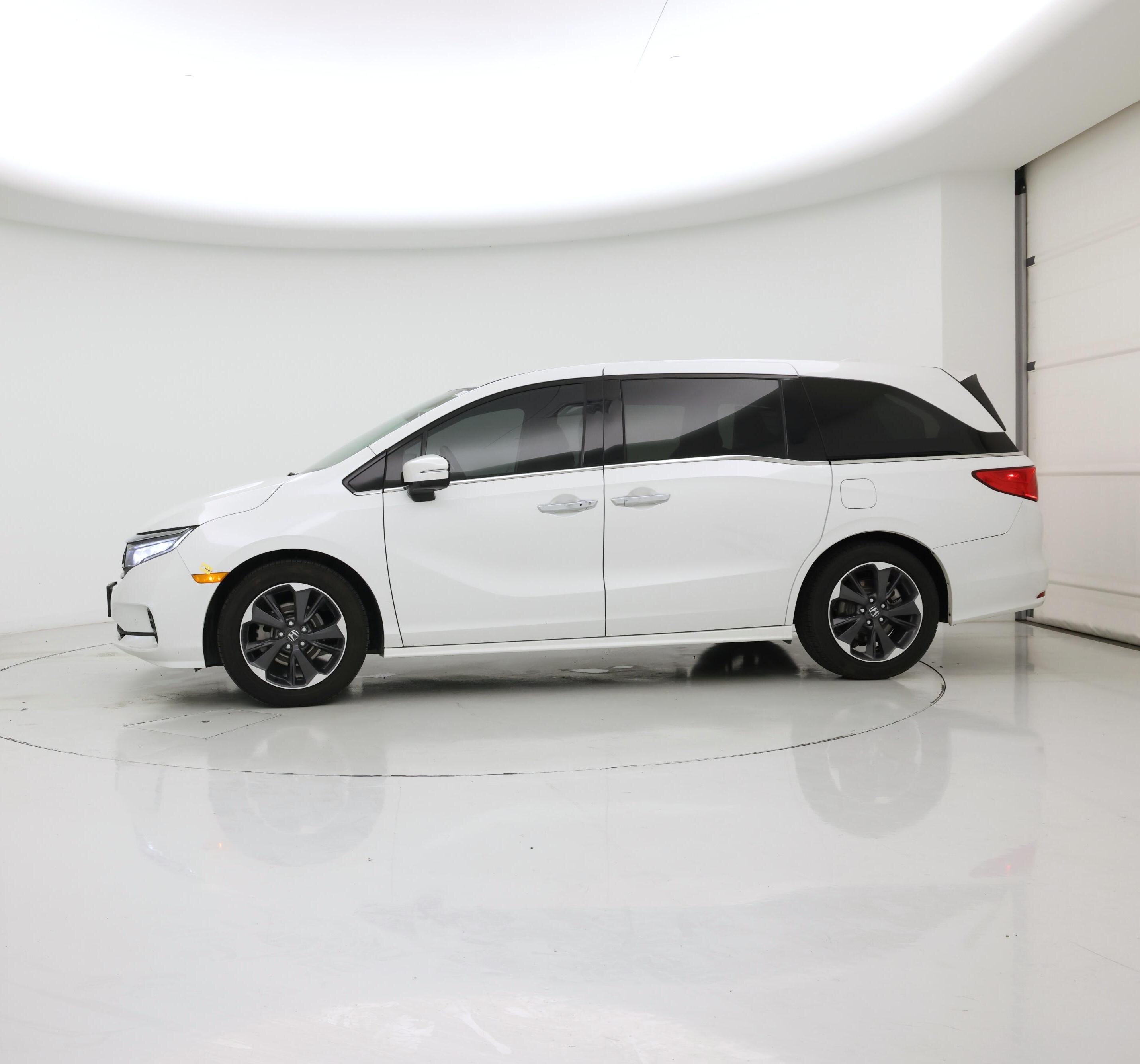 Thumbnail: 2022 Honda Odyssey - 3