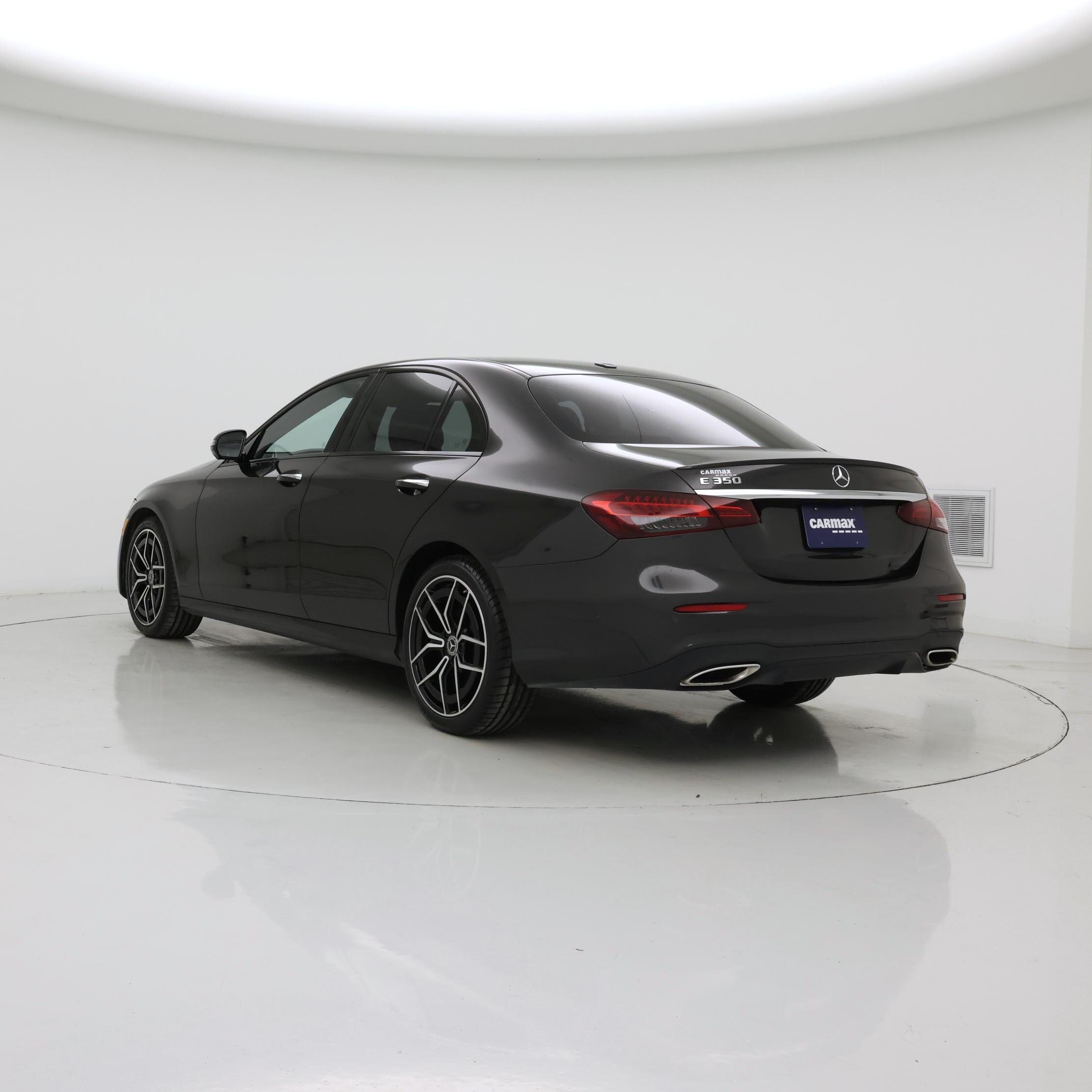 Thumbnail: 2022 Mercedes-Benz E-Class - 2