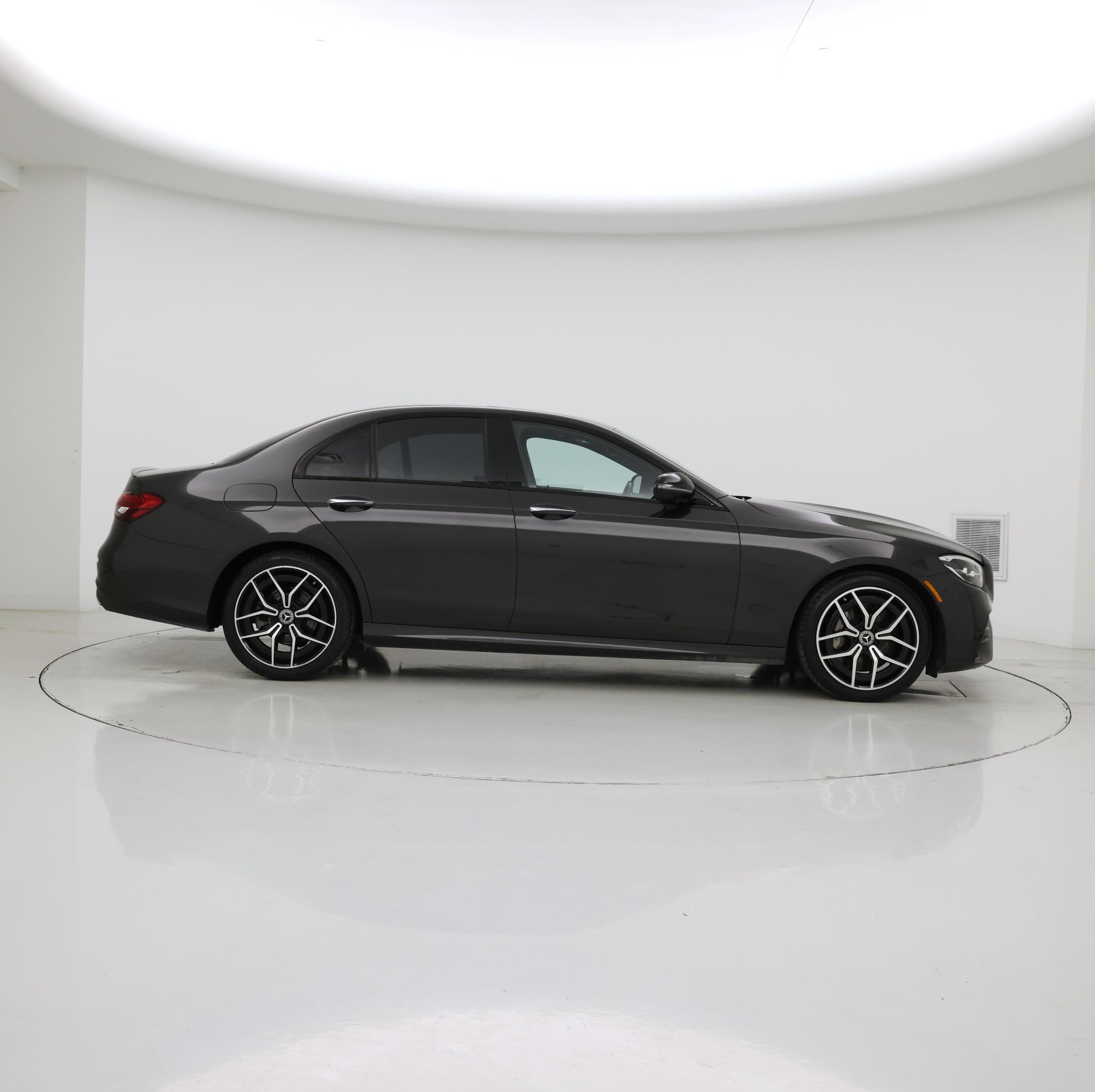 Thumbnail: 2022 Mercedes-Benz E-Class - 7