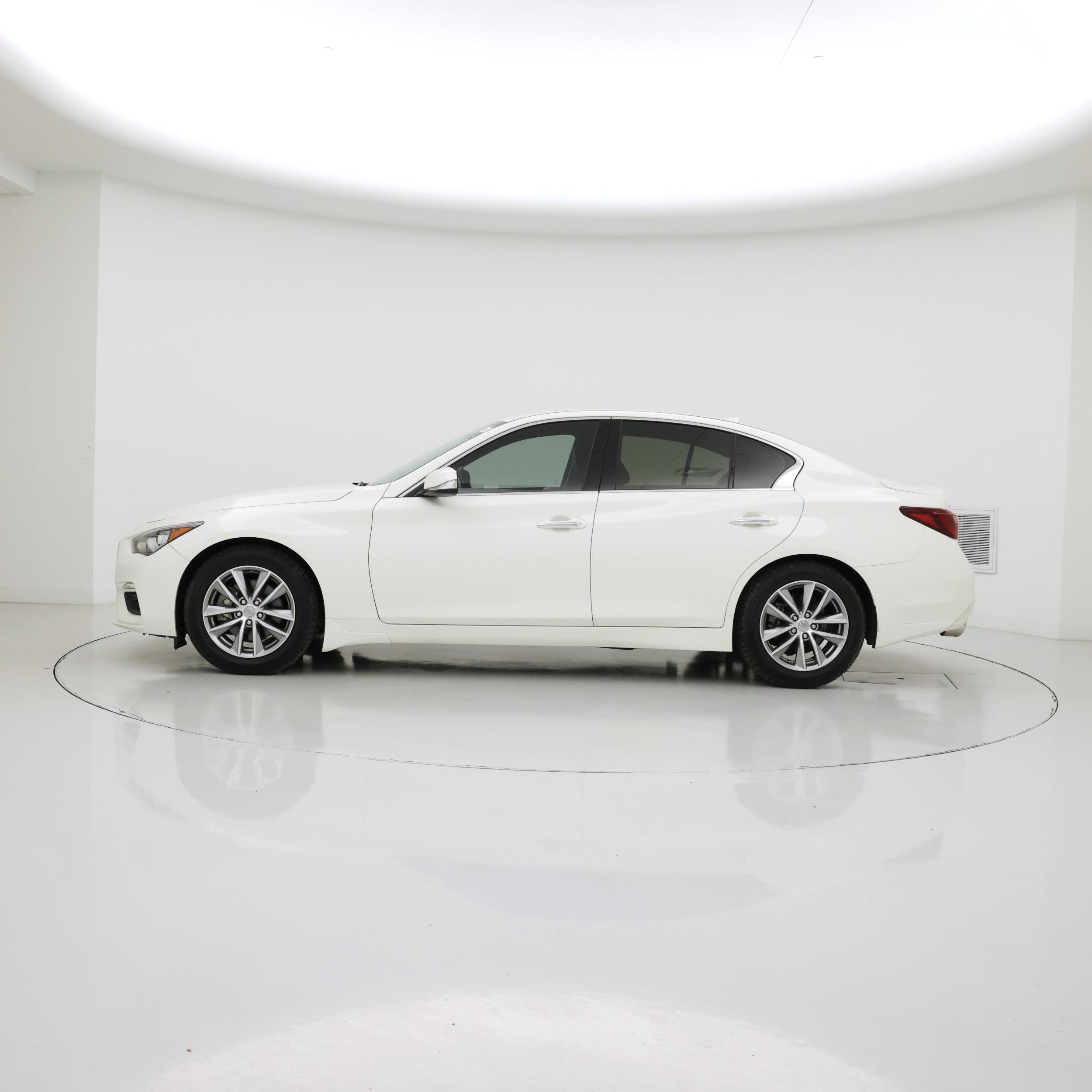 Thumbnail: 2021 INFINITI Q50 - 3