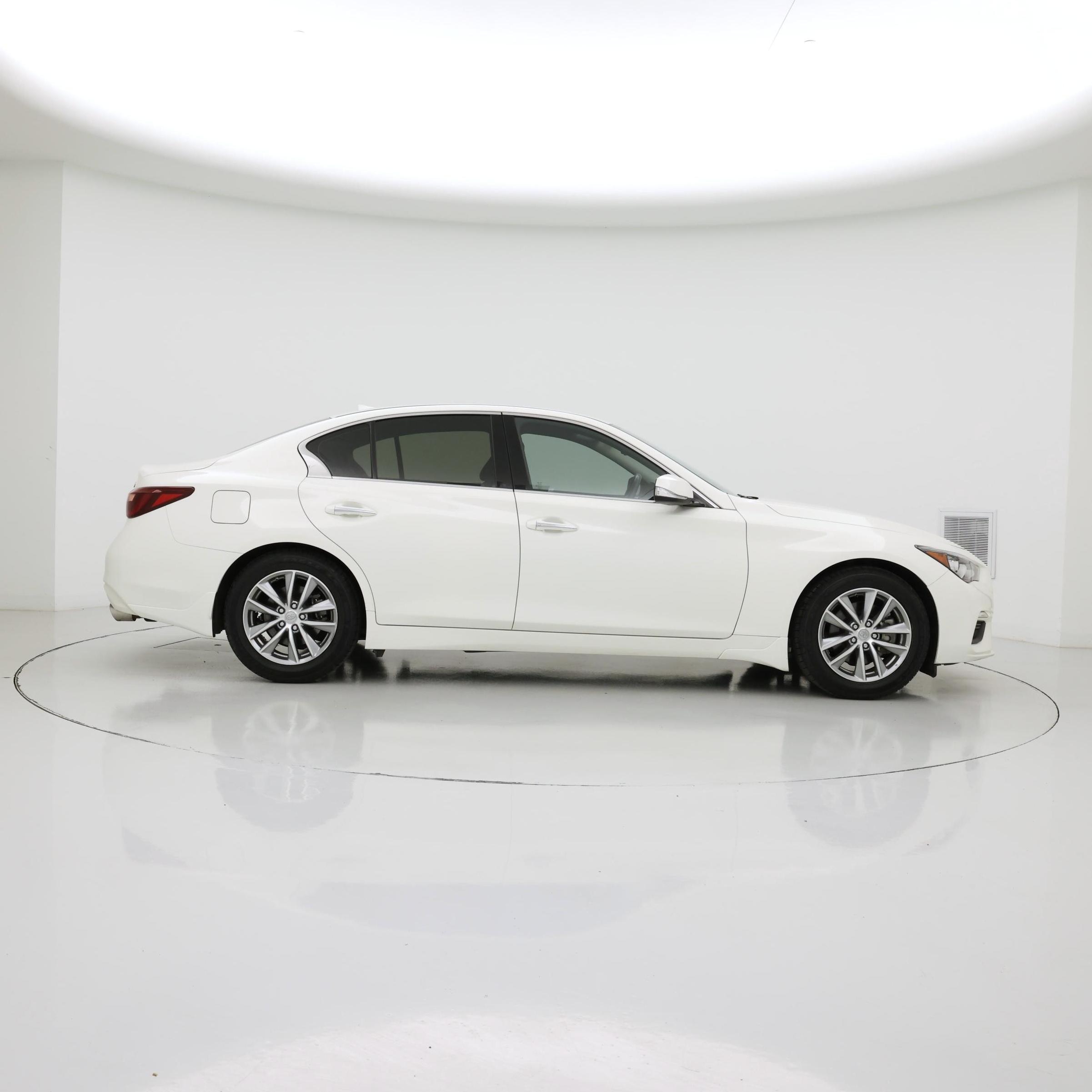 Thumbnail: 2021 INFINITI Q50 - 7