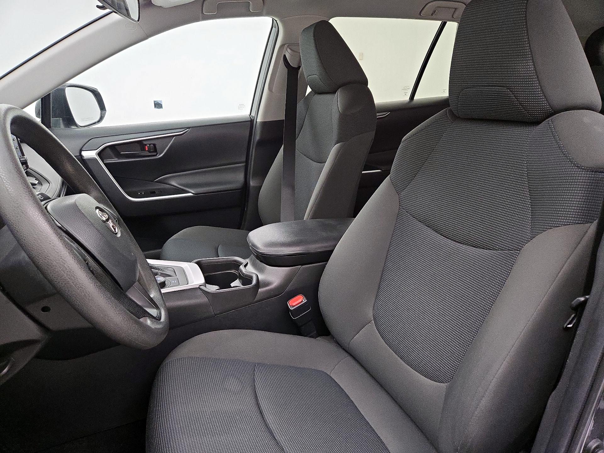 Thumbnail: 2021 Toyota RAV4 - 11