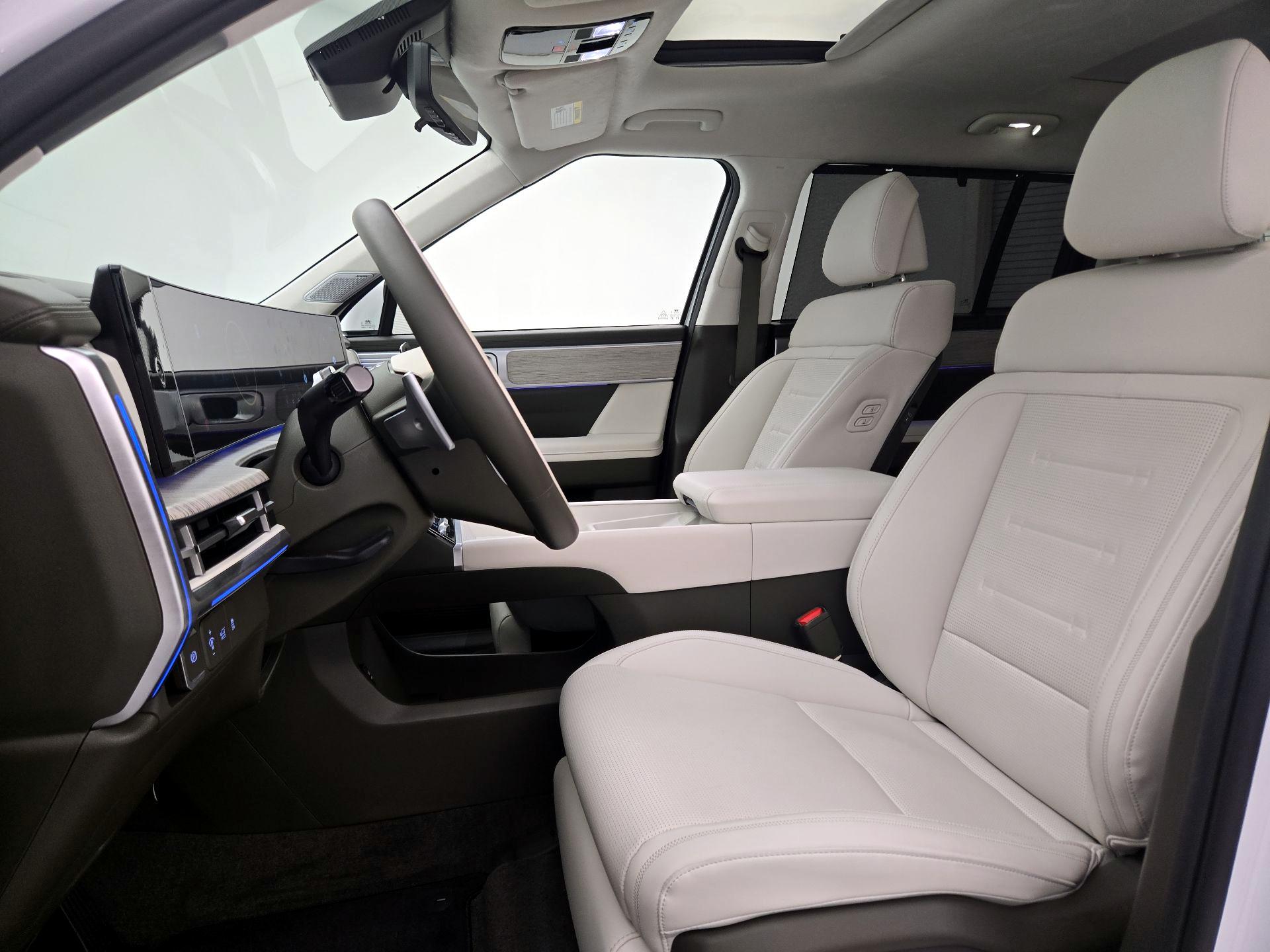 Thumbnail: 2025 Hyundai Santa Fe - 11