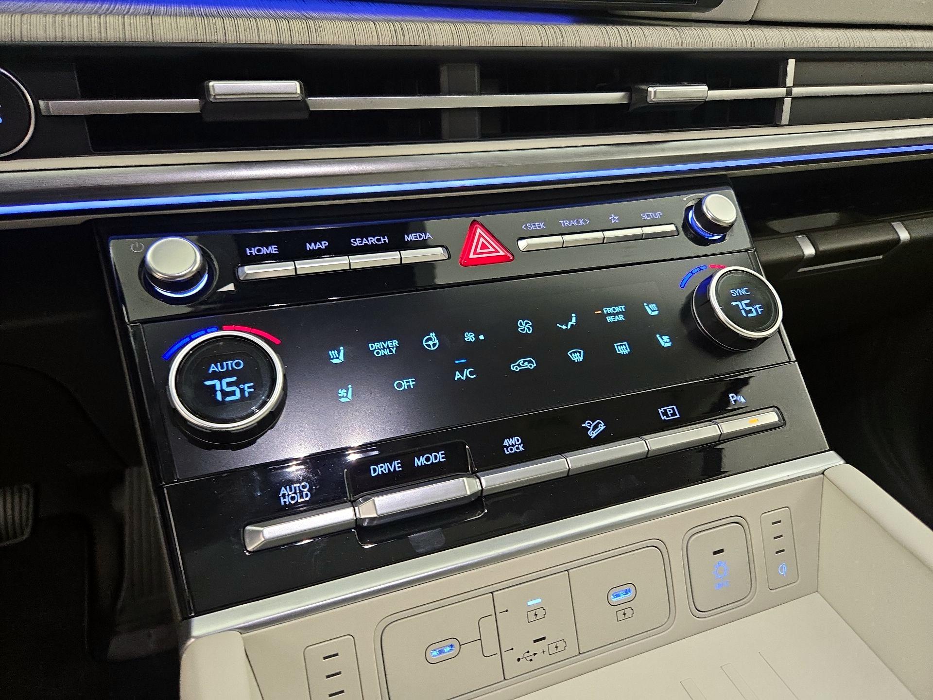 Thumbnail: 2025 Hyundai Santa Fe - 17