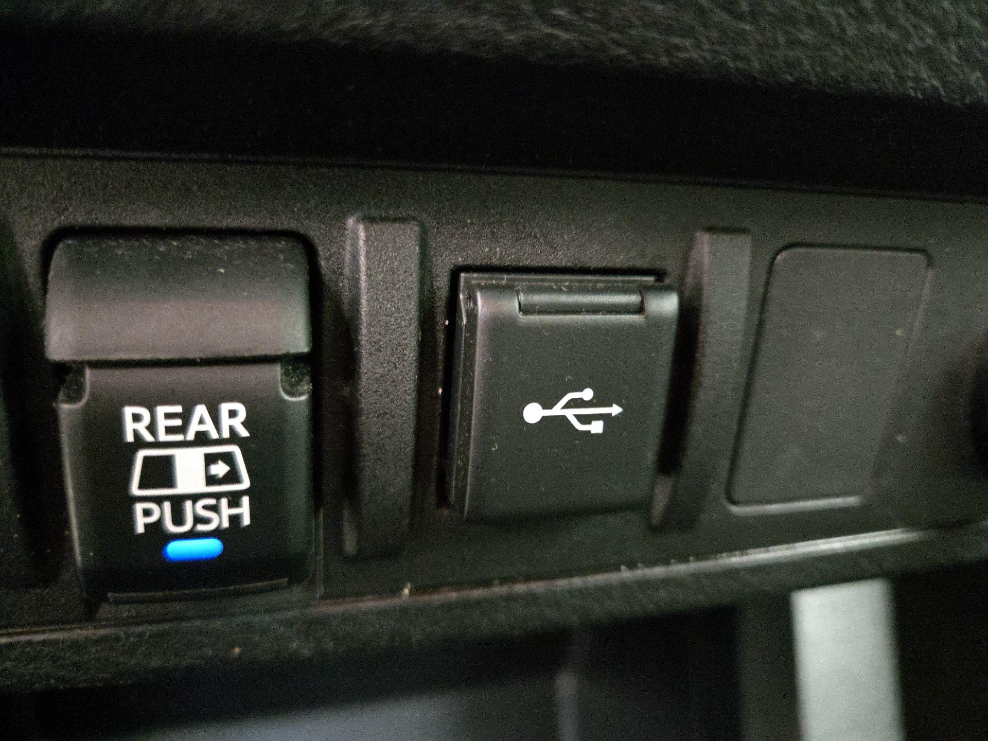 Thumbnail: 2020 Toyota Tacoma - 17