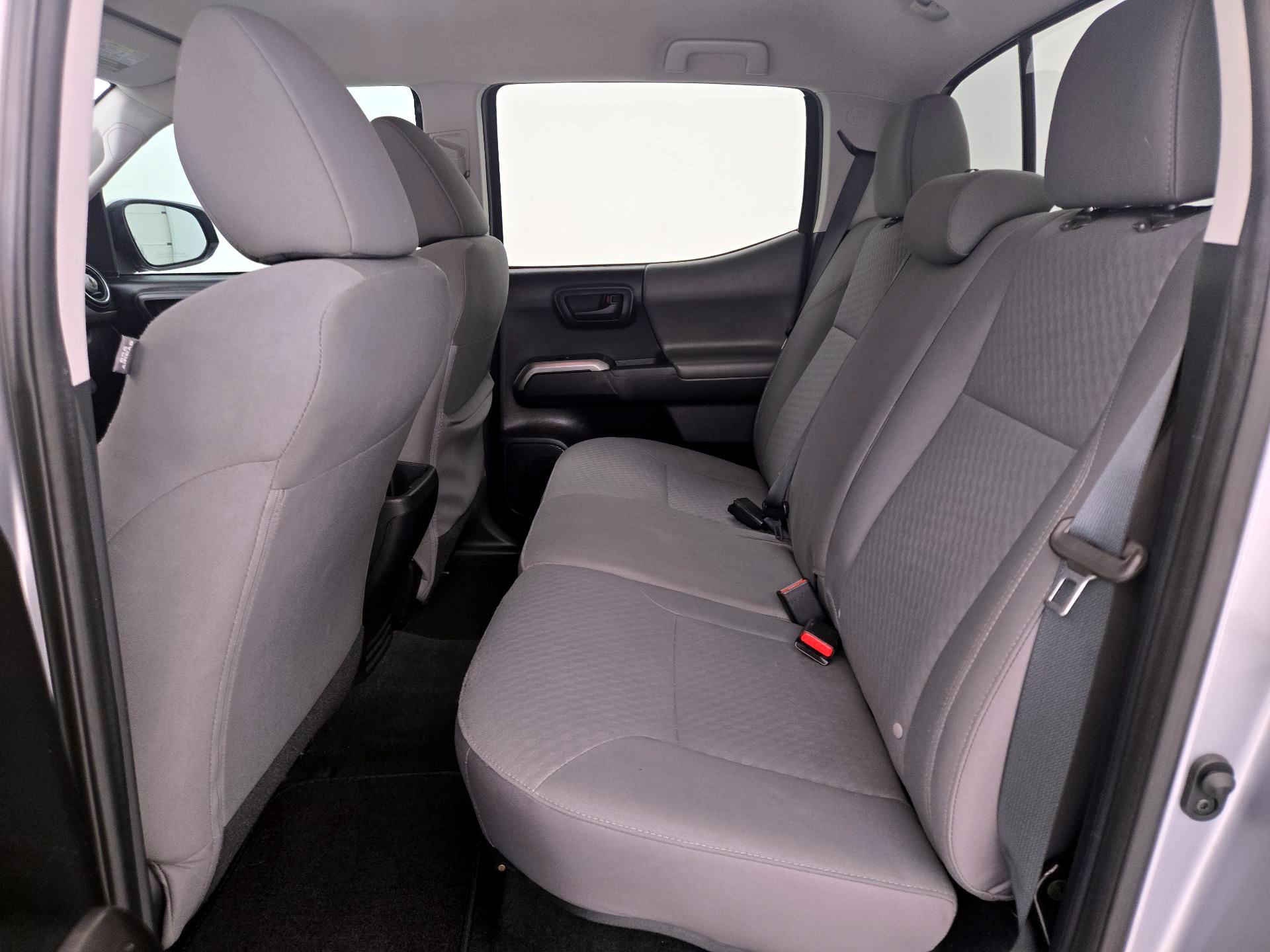 Thumbnail: 2020 Toyota Tacoma - 18