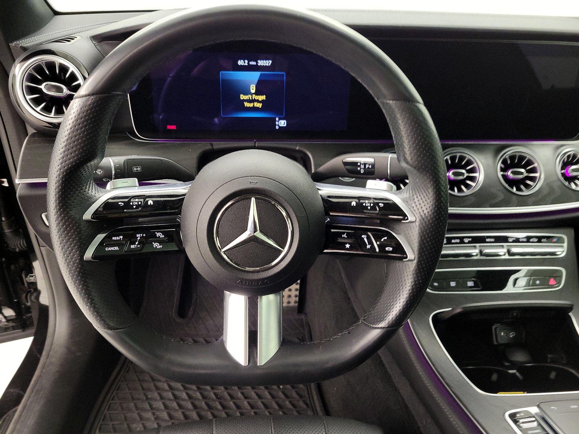 Thumbnail: 2022 Mercedes-Benz E-Class - 10