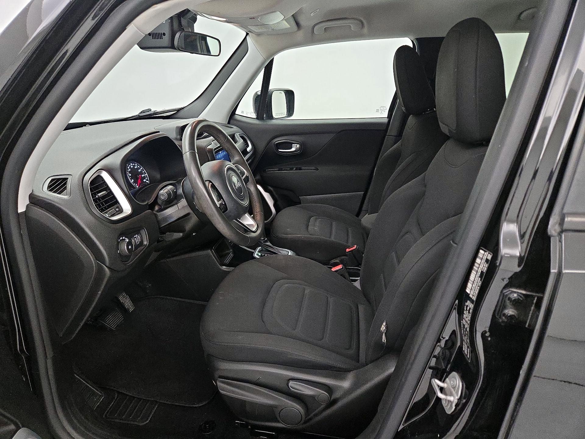 Thumbnail: 2020 Jeep Renegade - 11