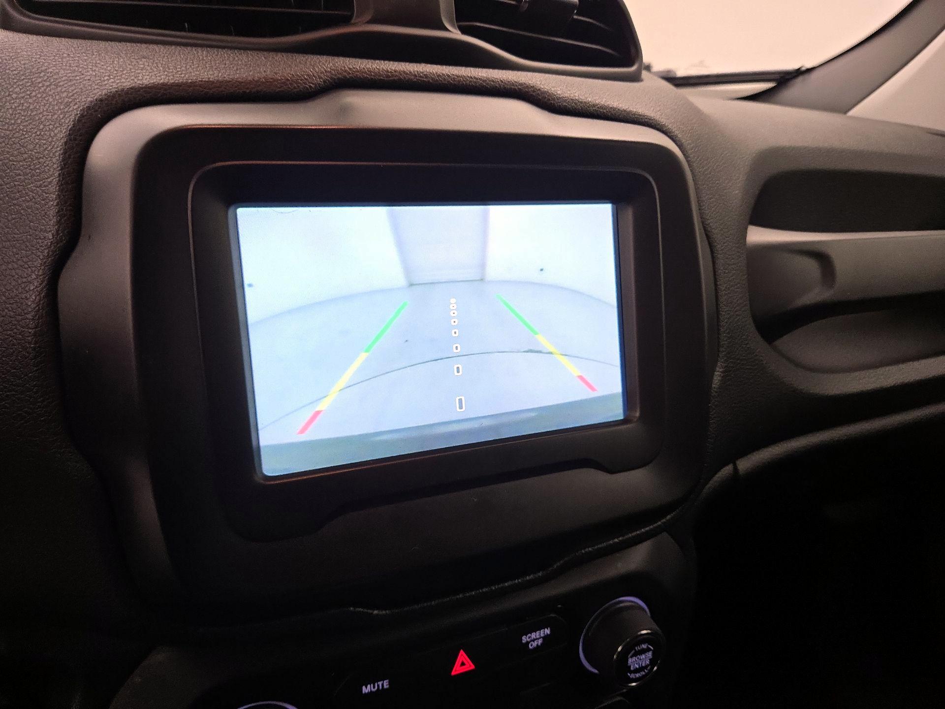 Thumbnail: 2020 Jeep Renegade - 14