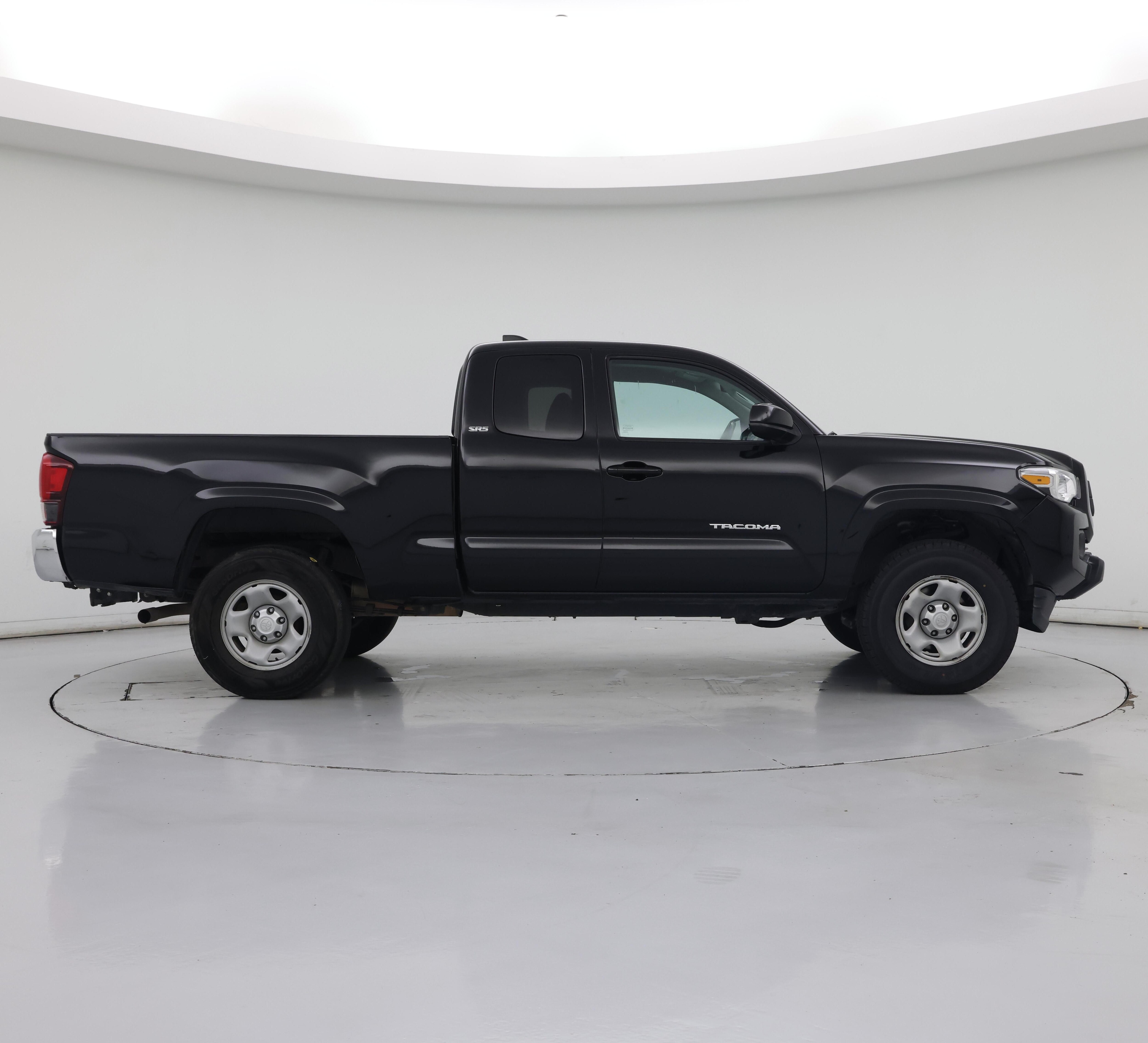 Thumbnail: 2021 Toyota Tacoma - 7