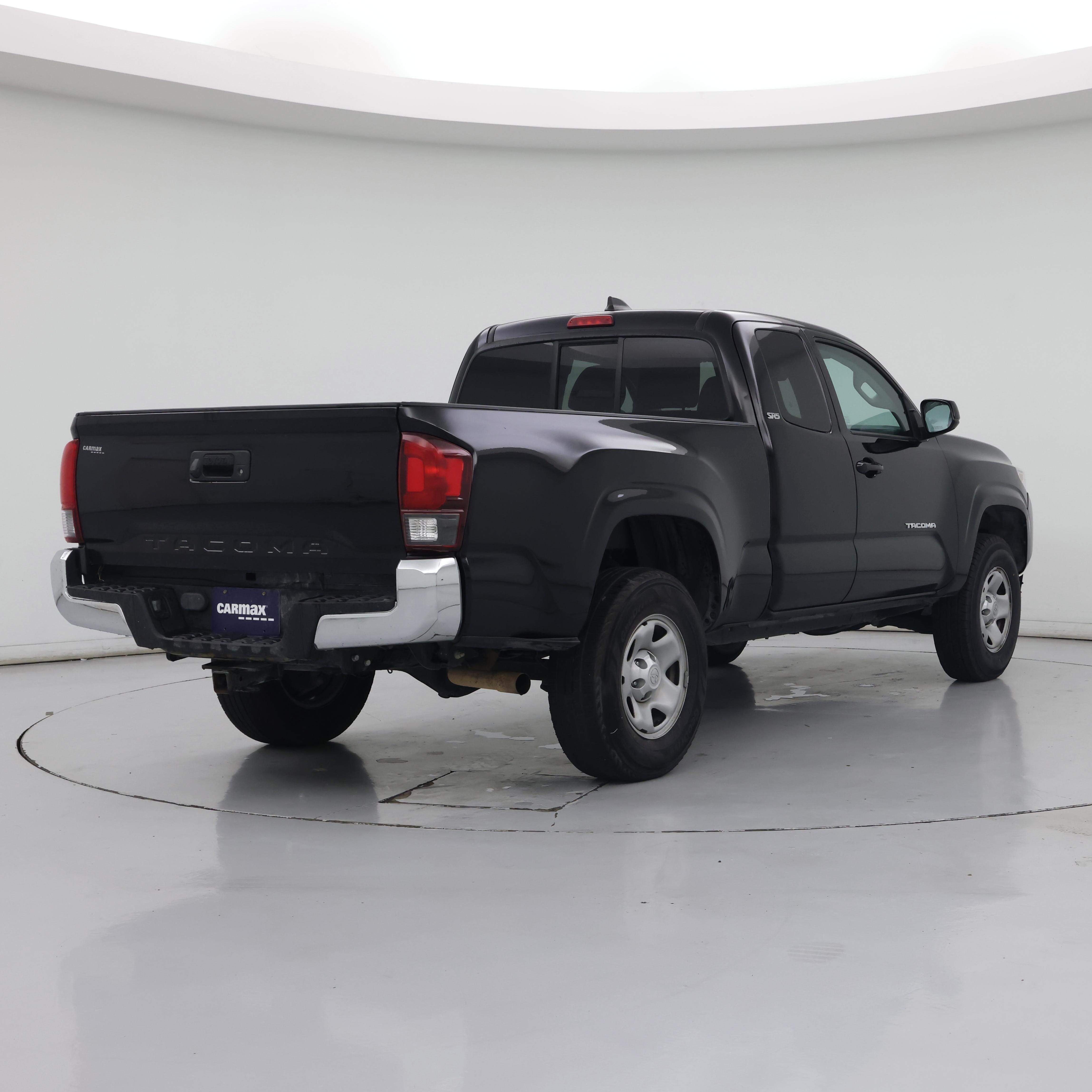 Thumbnail: 2021 Toyota Tacoma - 8