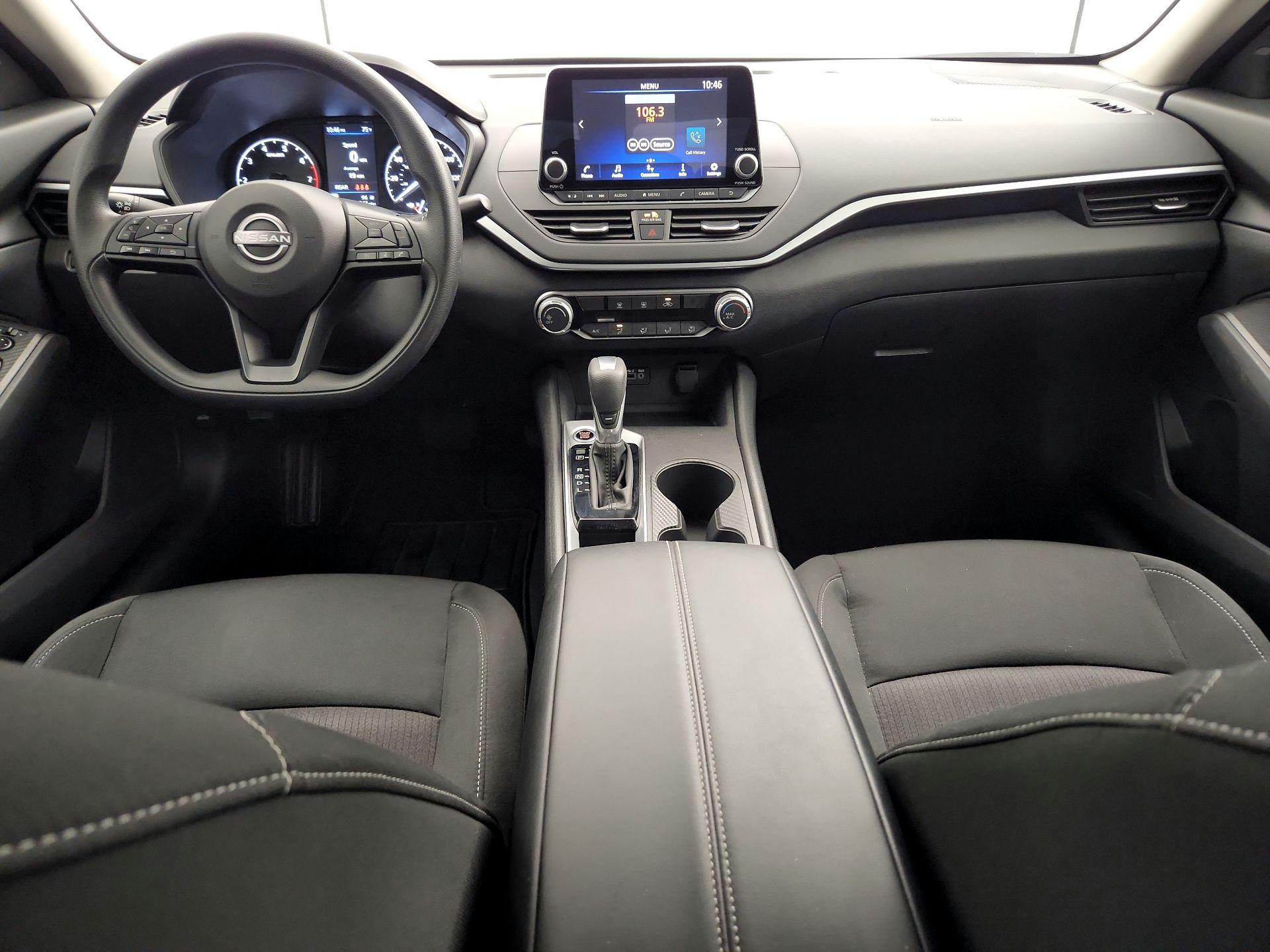 Thumbnail: 2025 Nissan Altima - 9