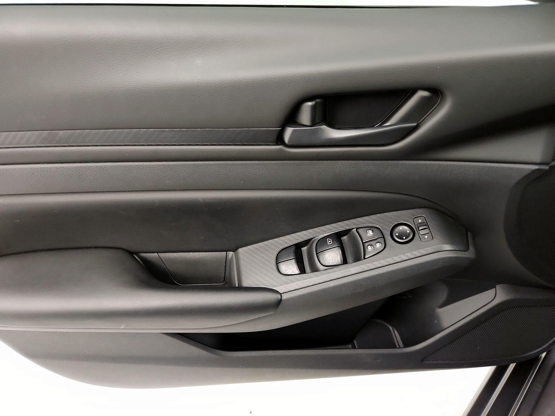 Thumbnail: 2025 Nissan Altima - 12