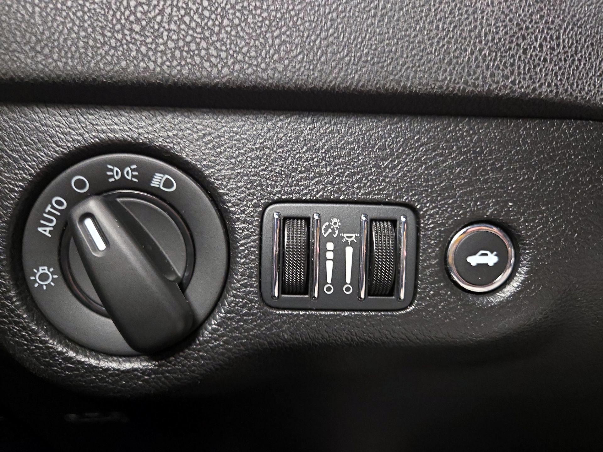 Thumbnail: 2022 Dodge Charger - 13