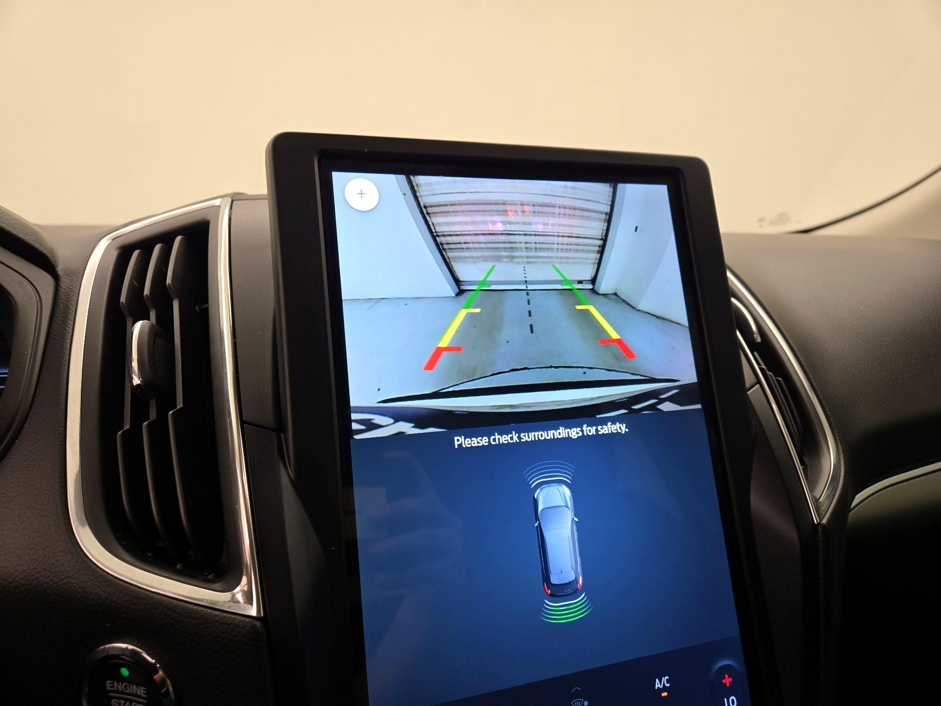 Thumbnail: 2023 Ford Edge - 14