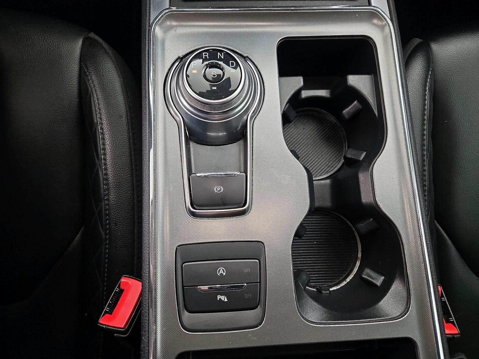 Thumbnail: 2023 Ford Edge - 17