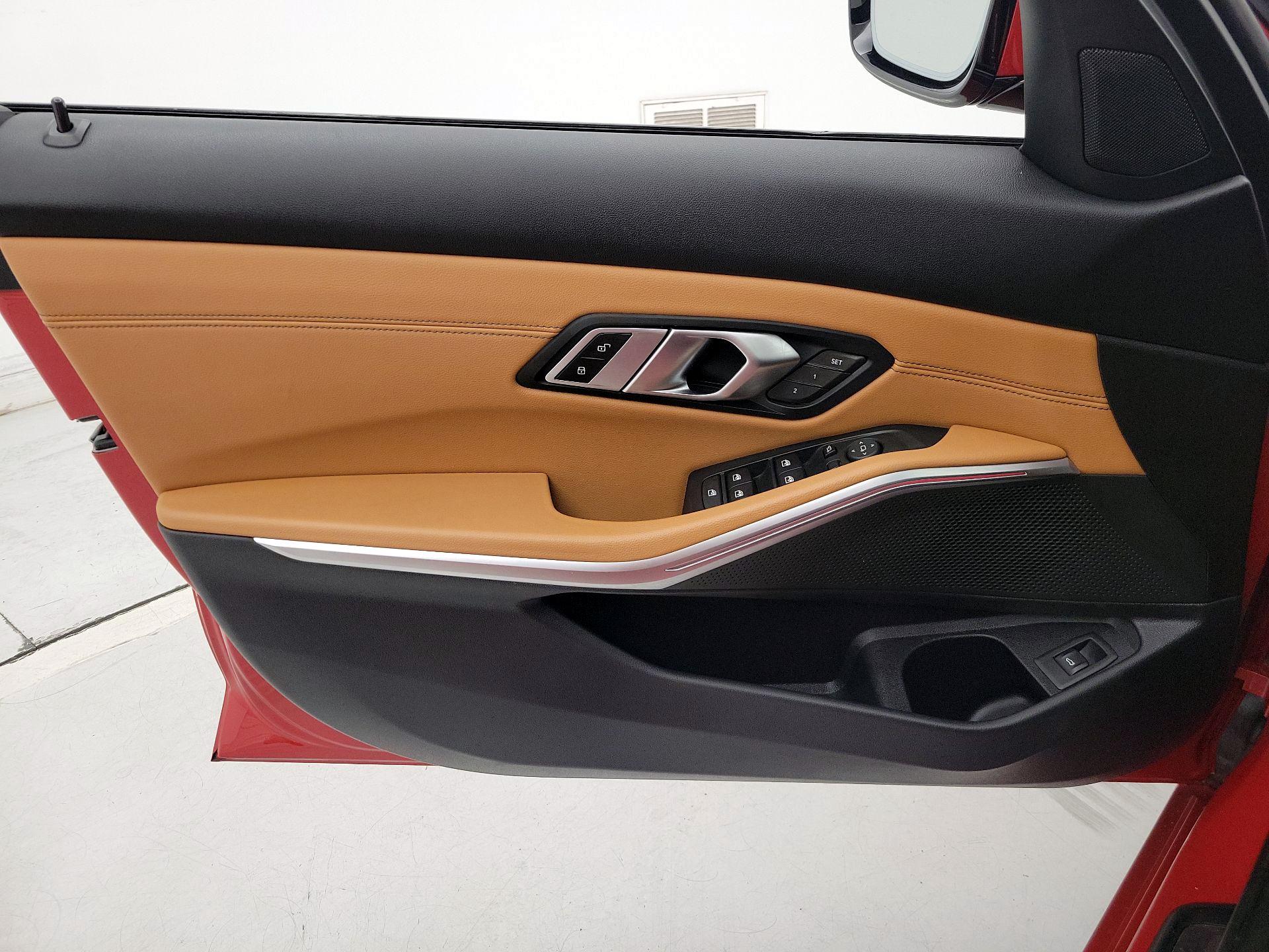 Thumbnail: 2021 BMW 3 Series - 12
