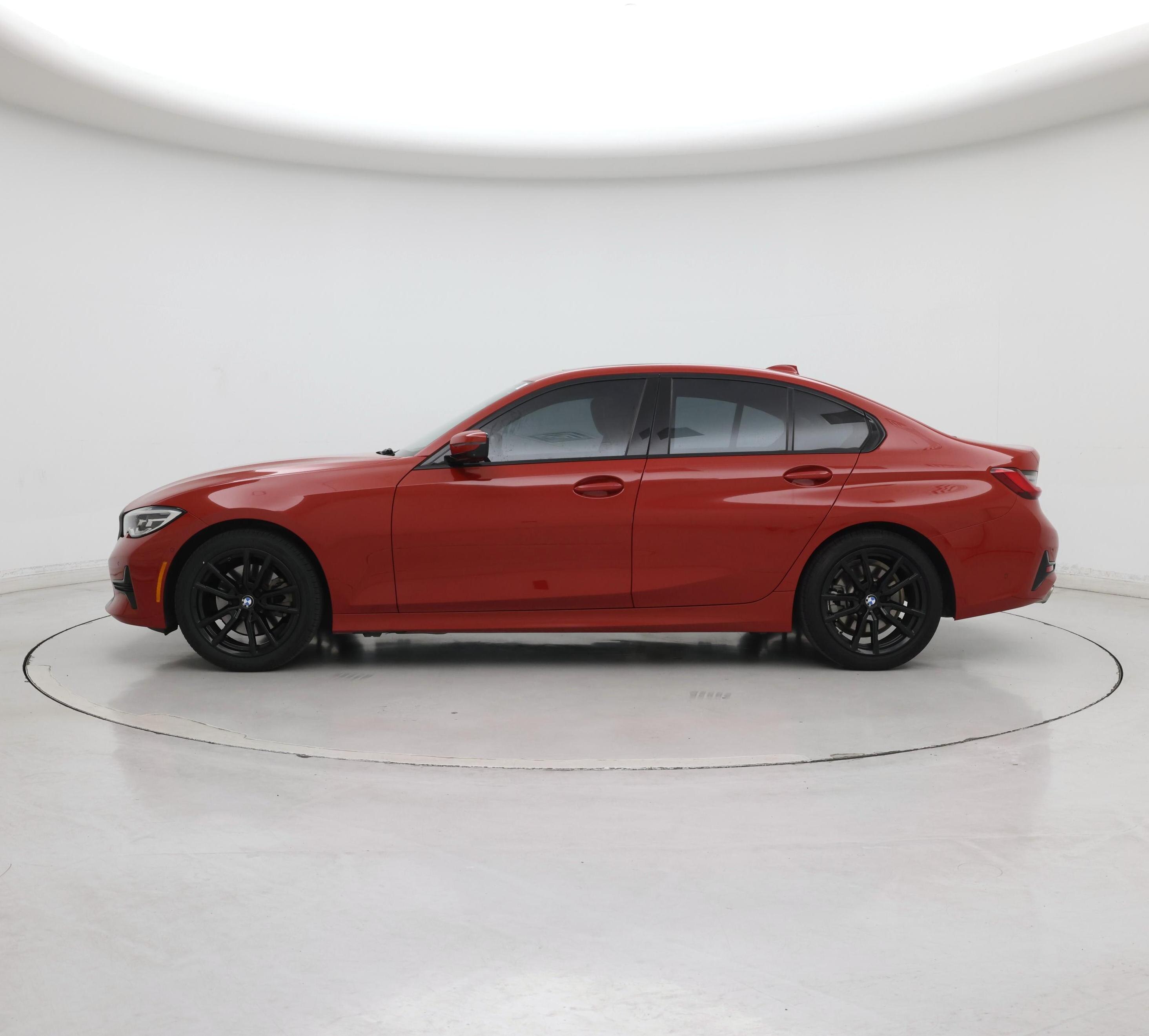 Thumbnail: 2021 BMW 3 Series - 3