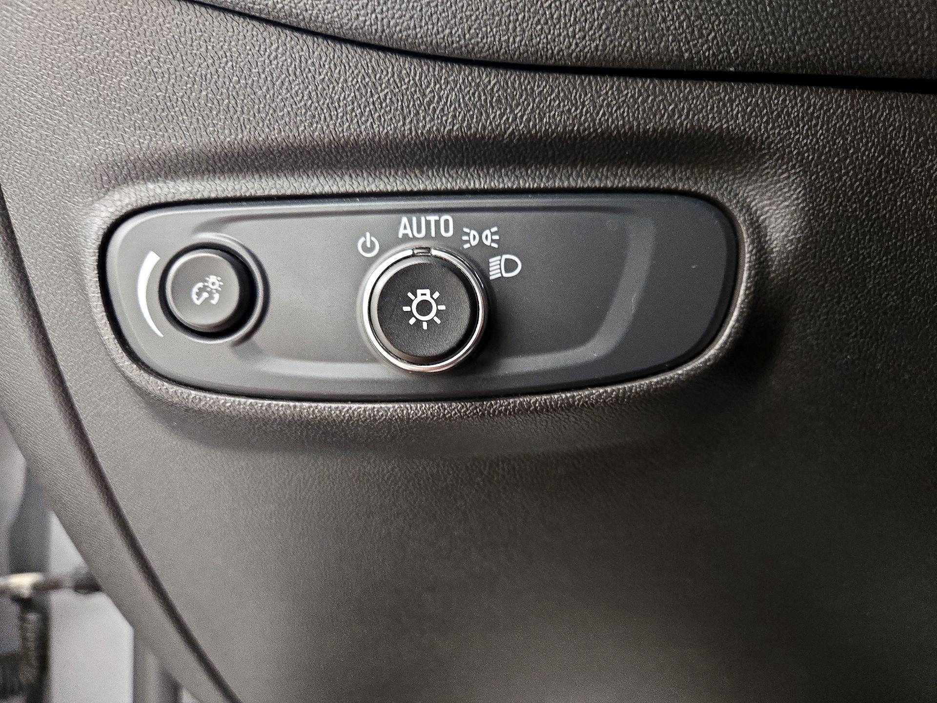 Thumbnail: 2024 Chevrolet Equinox - 13