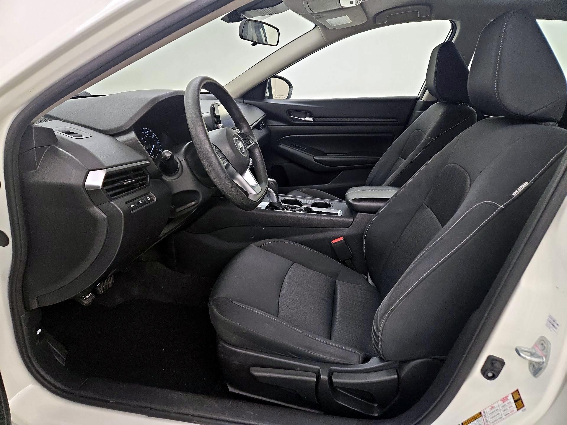 Thumbnail: 2022 Nissan Altima - 11