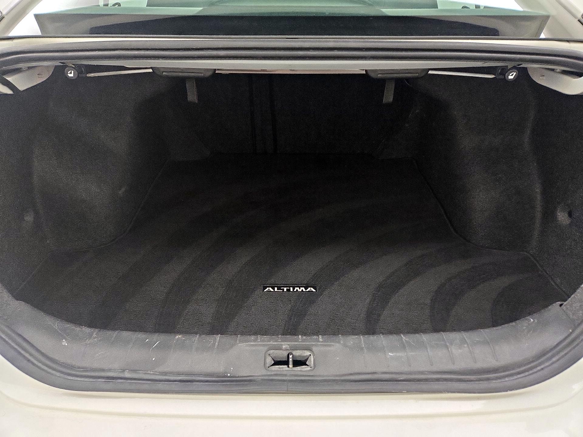 Thumbnail: 2022 Nissan Altima - 20