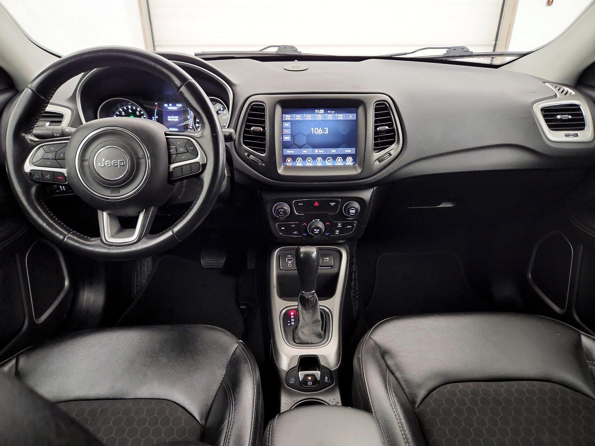 Thumbnail: 2020 Jeep Compass - 9