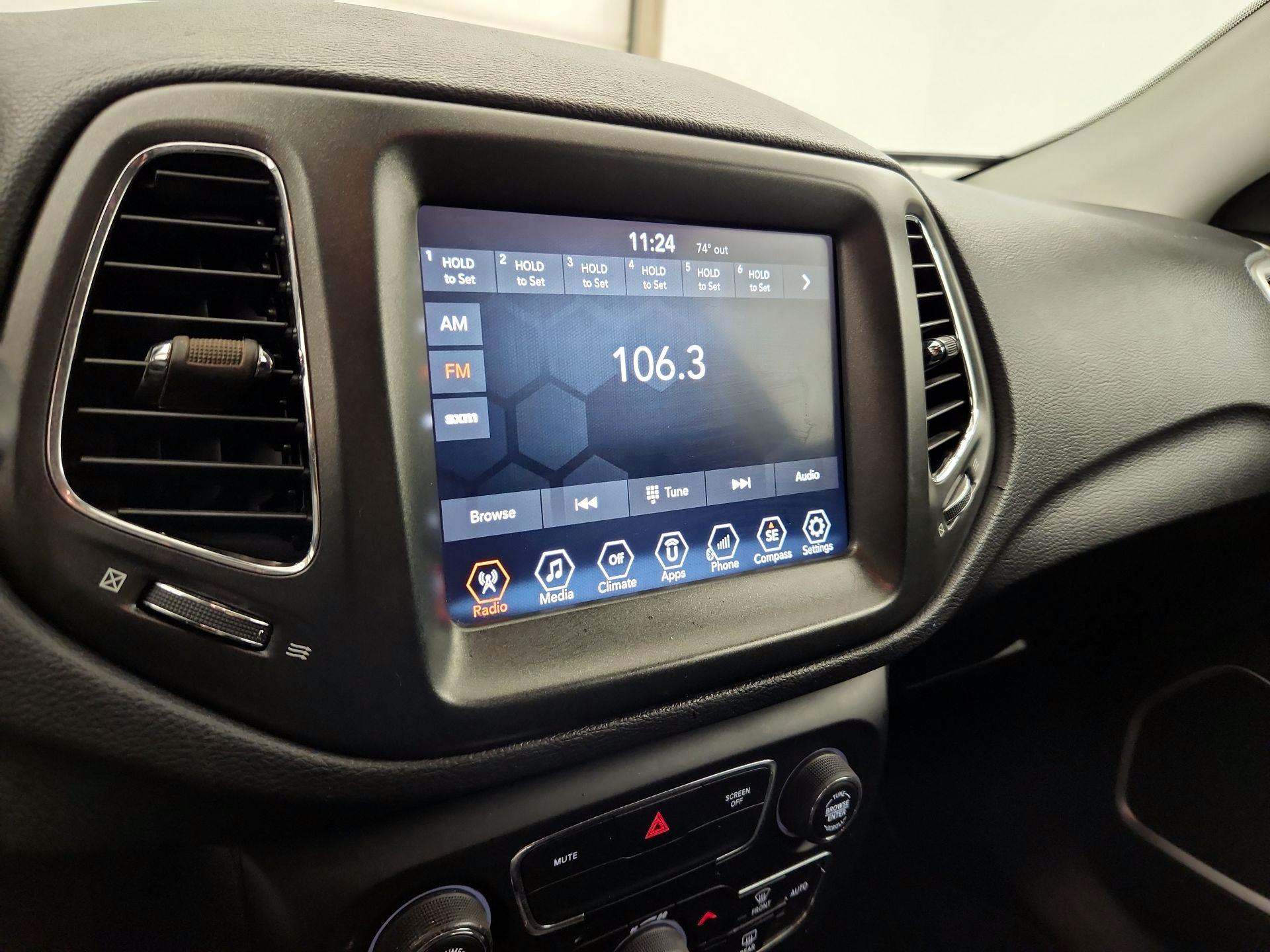 Thumbnail: 2020 Jeep Compass - 15