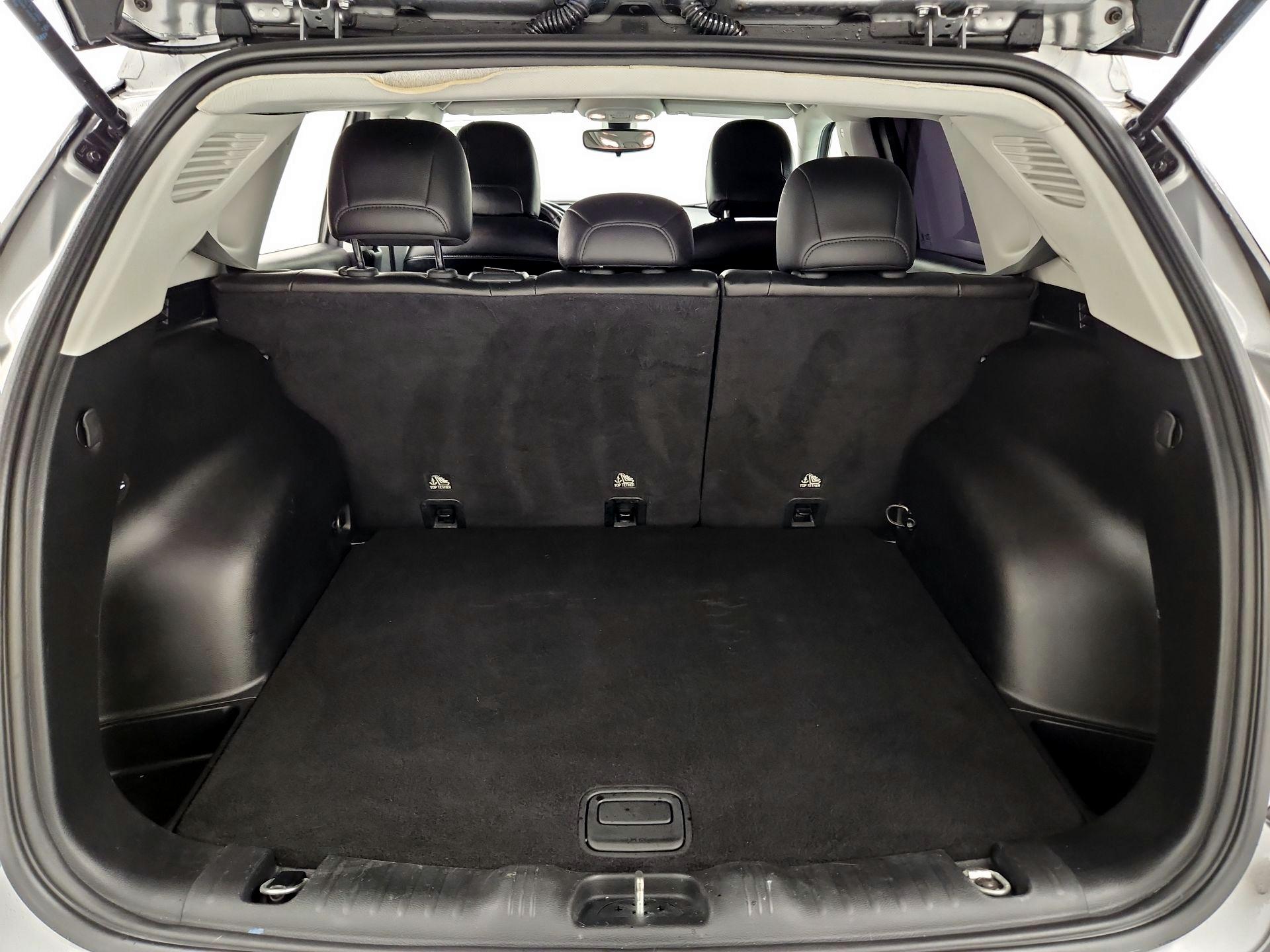 Thumbnail: 2020 Jeep Compass - 20