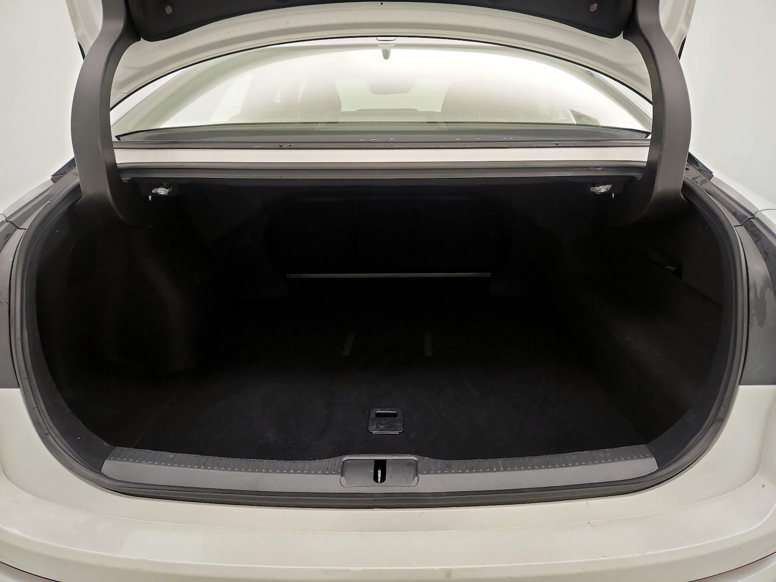 2024 Toyota Crown Limited - Photo 23