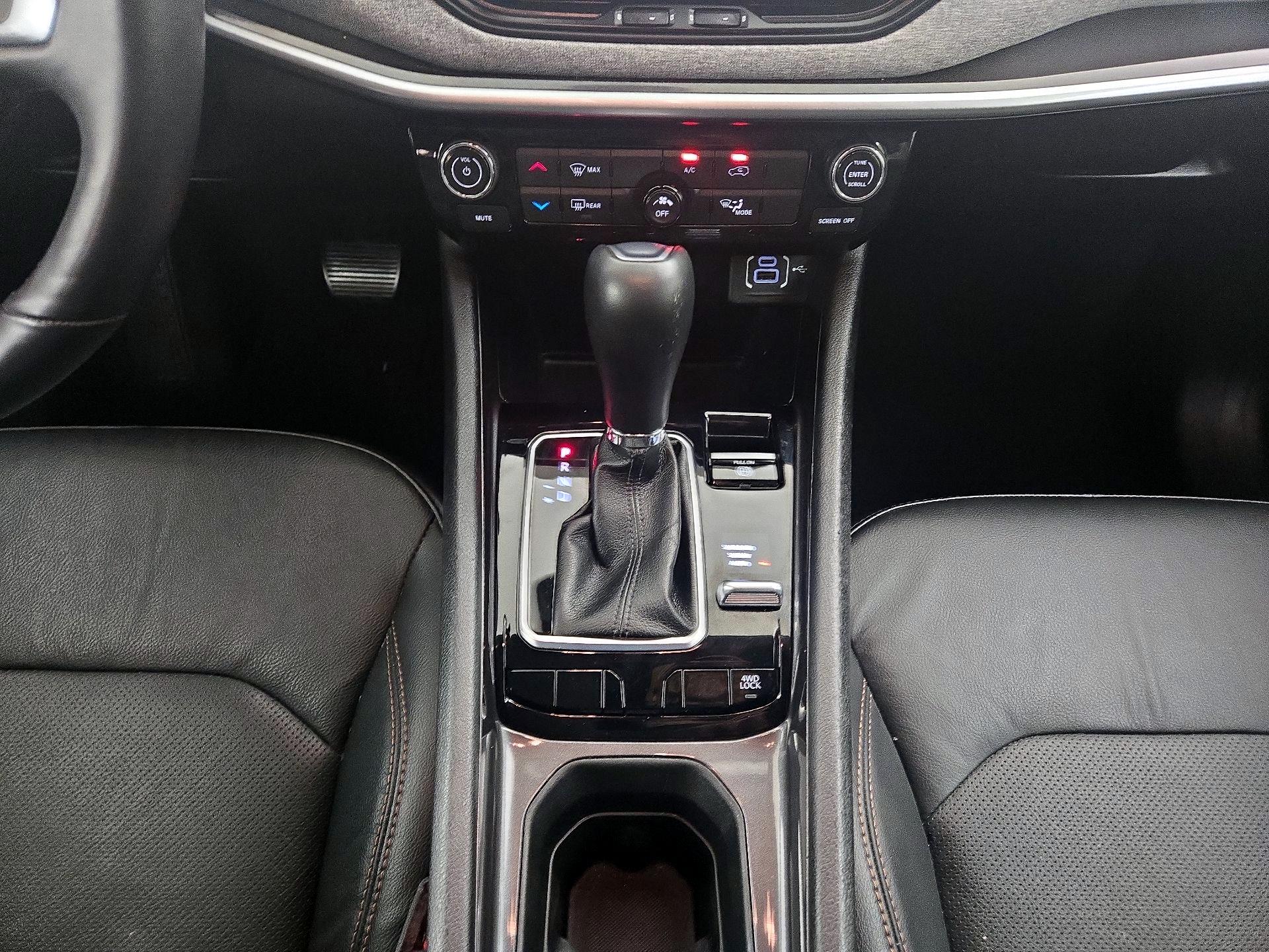 Thumbnail: 2022 Jeep Compass - 17