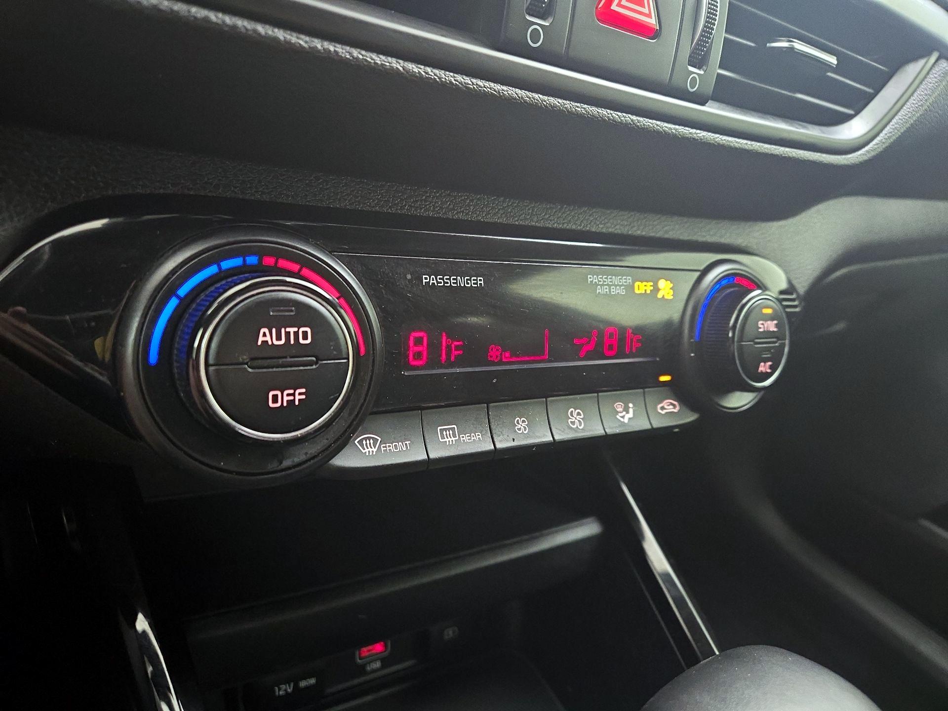 Thumbnail: 2023 Kia Forte - 17