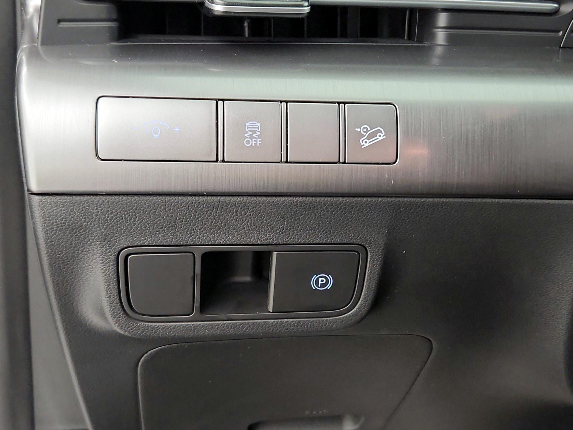 Thumbnail: 2025 Hyundai Kona - 13