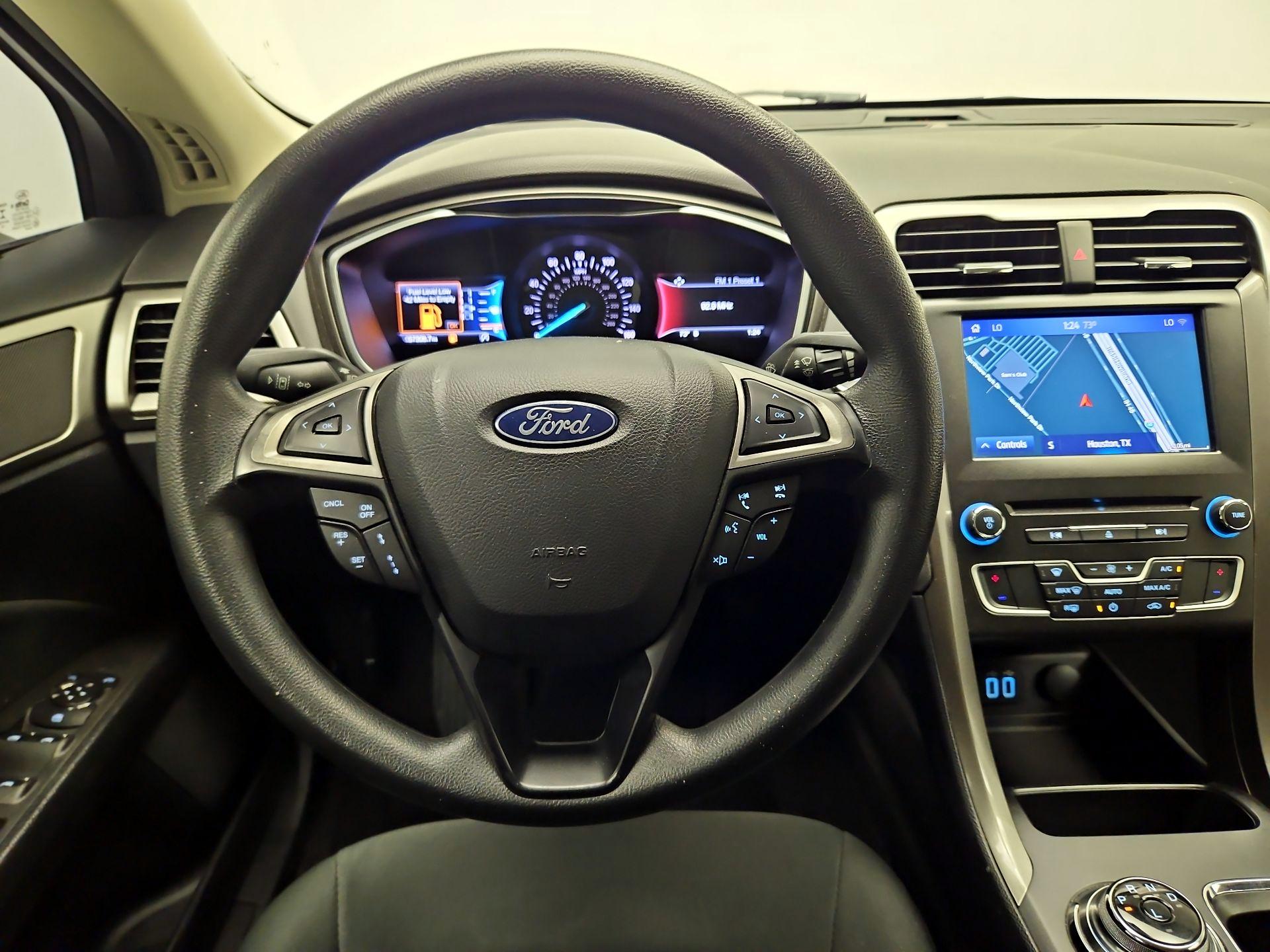 Thumbnail: 2020 Ford Fusion - 10