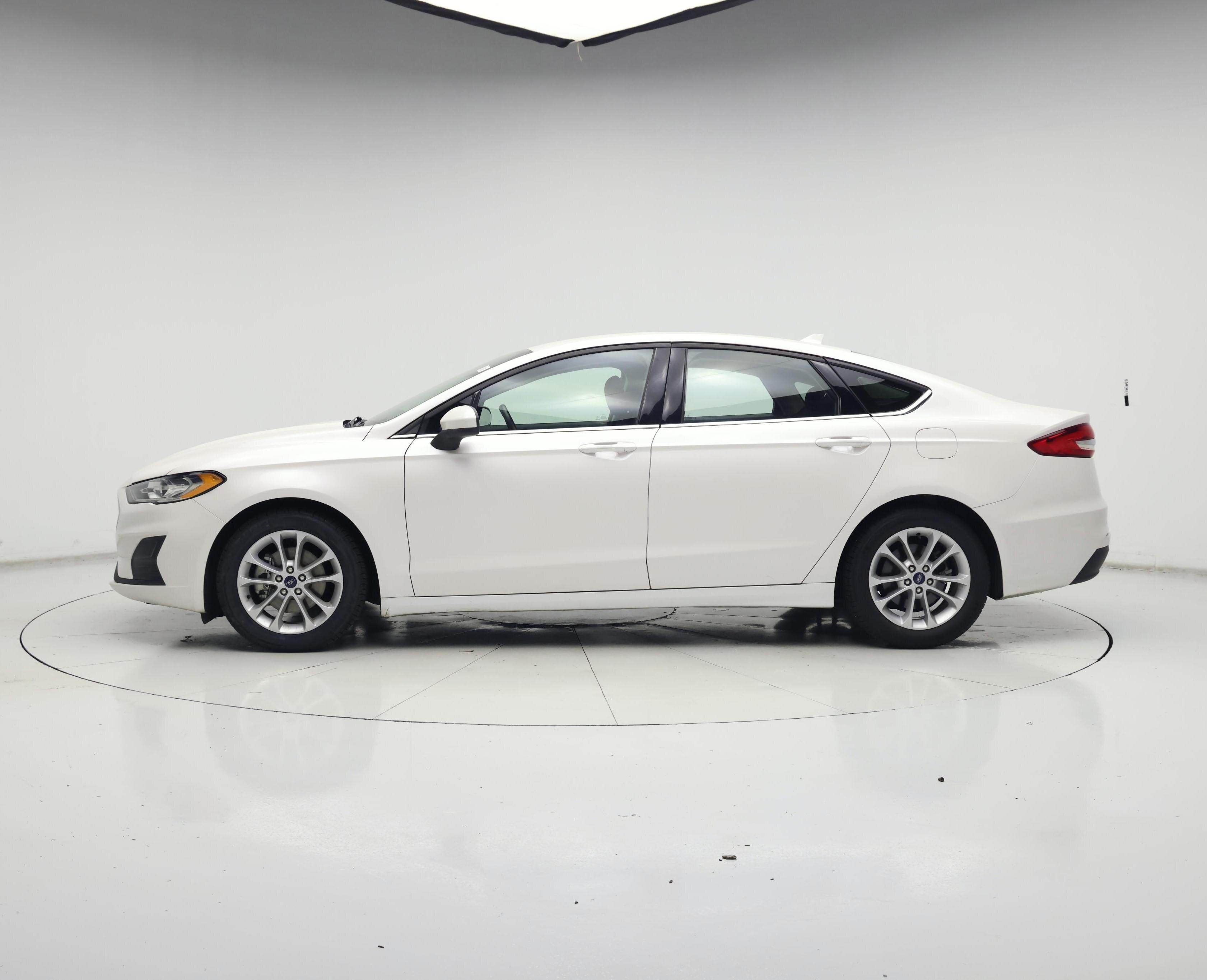 Thumbnail: 2020 Ford Fusion - 3