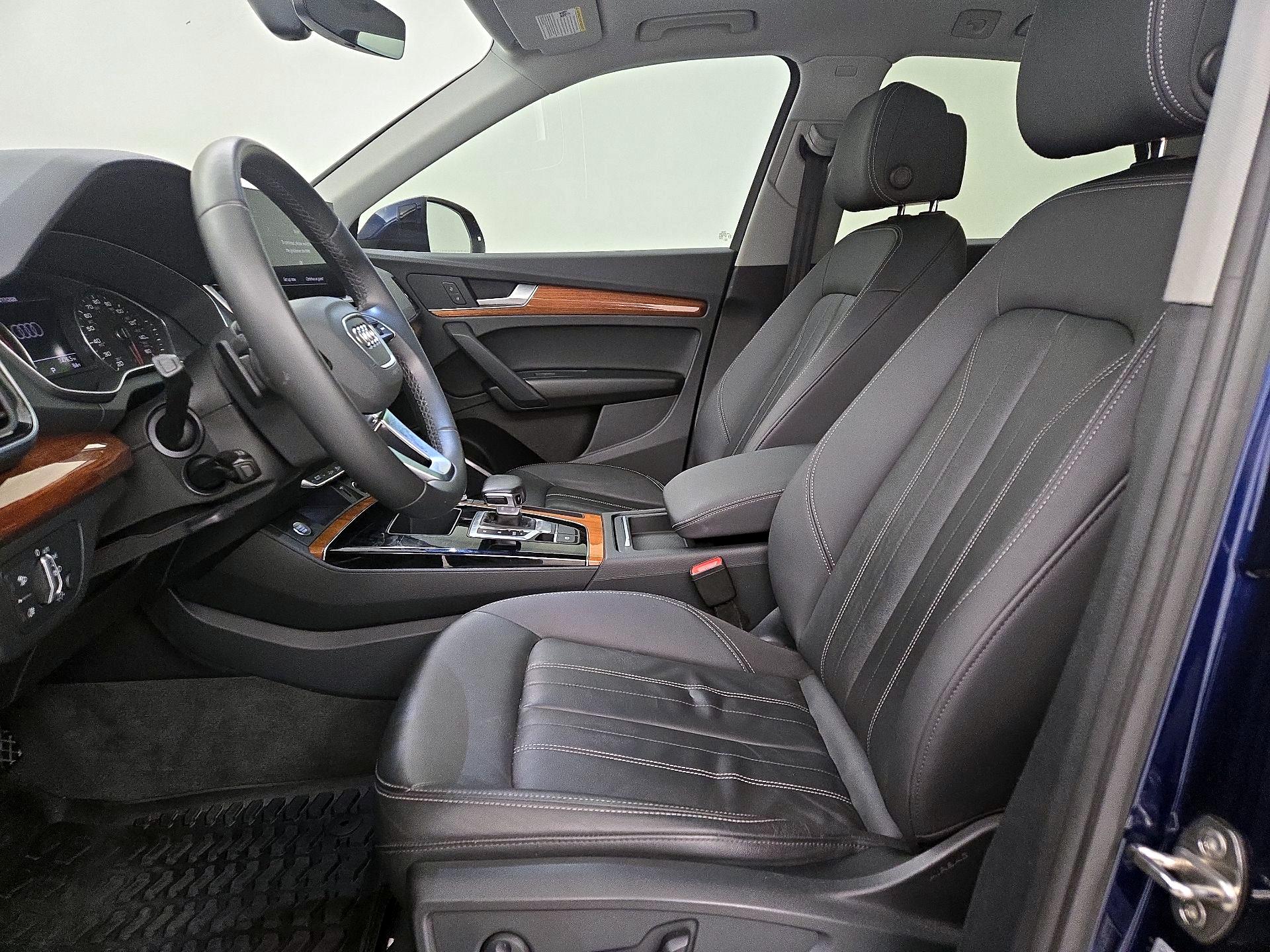 Thumbnail: 2022 Audi Q5 - 11