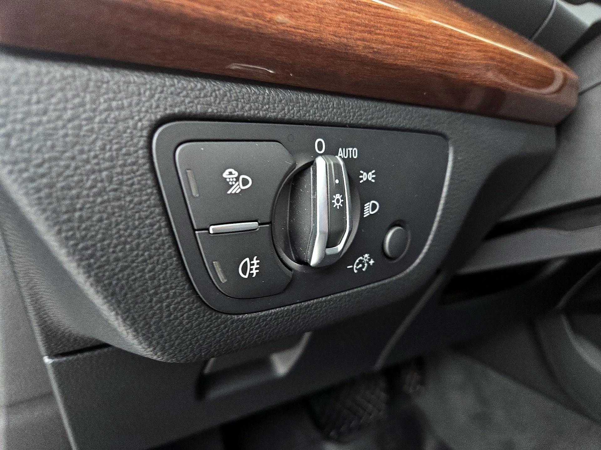 Thumbnail: 2022 Audi Q5 - 13