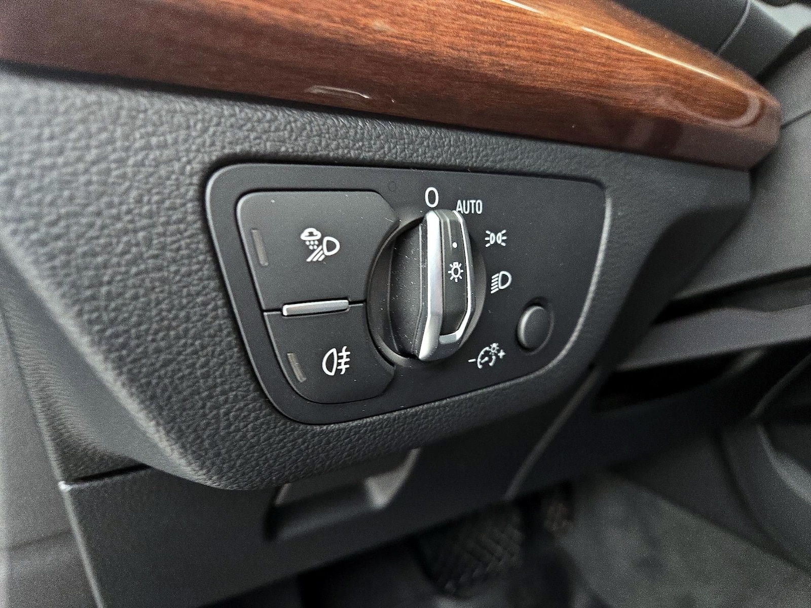 2022 Audi Q5 Premium - Photo 14
