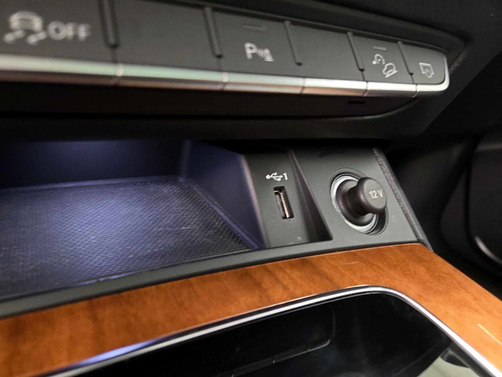 Thumbnail: 2022 Audi Q5 - 19