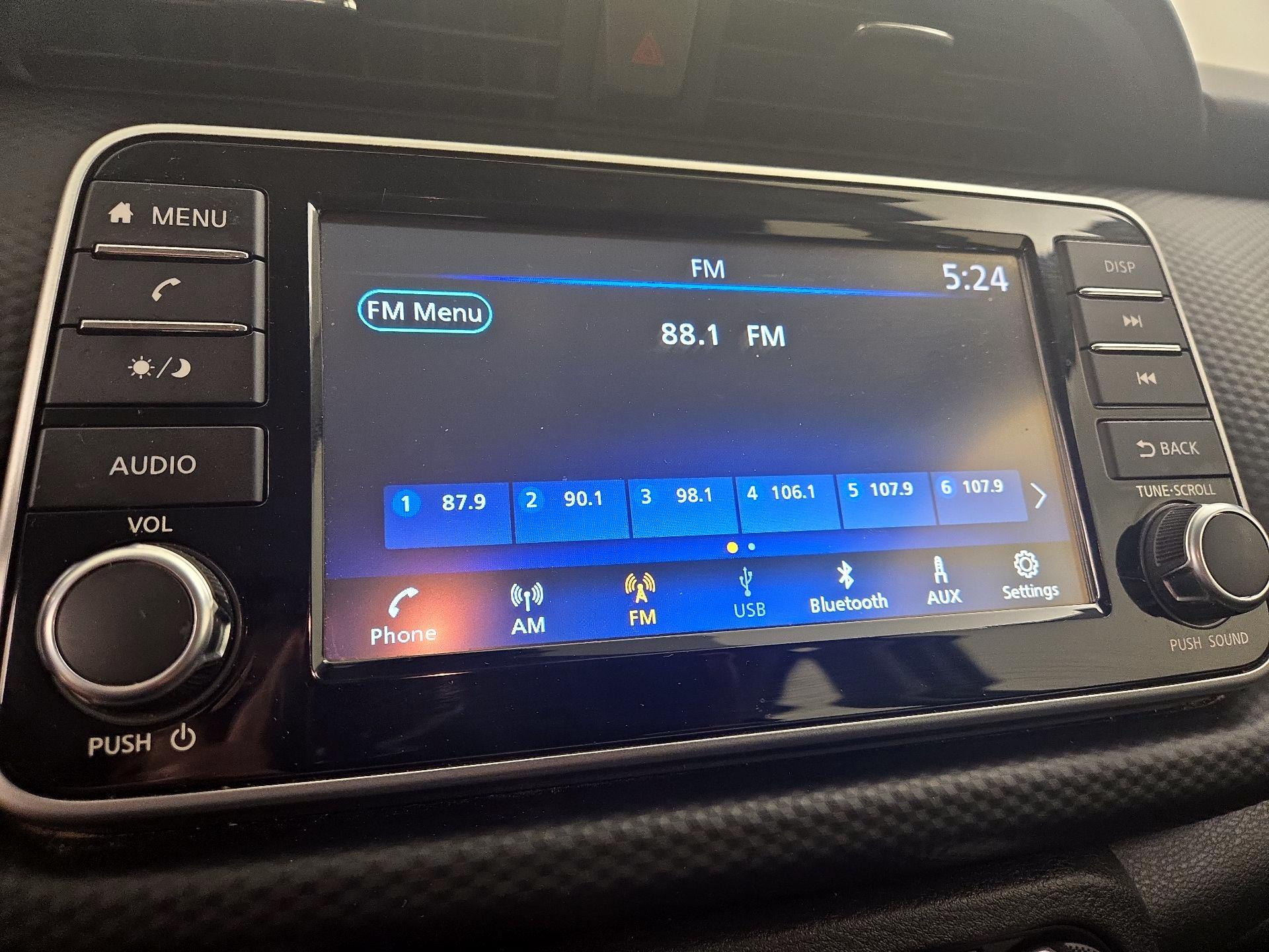 Thumbnail: 2024 Nissan Kicks - 15