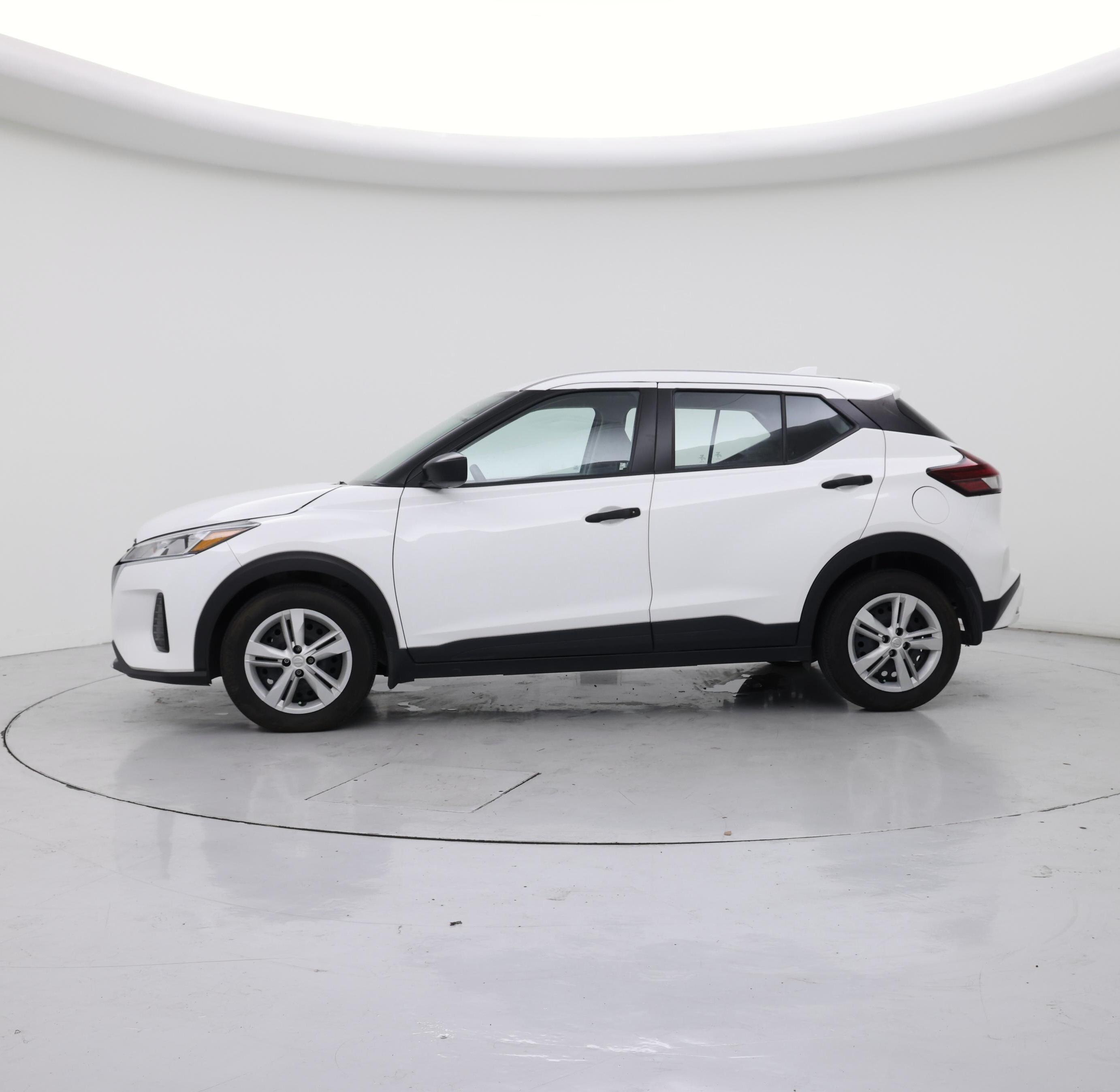 Thumbnail: 2024 Nissan Kicks - 3