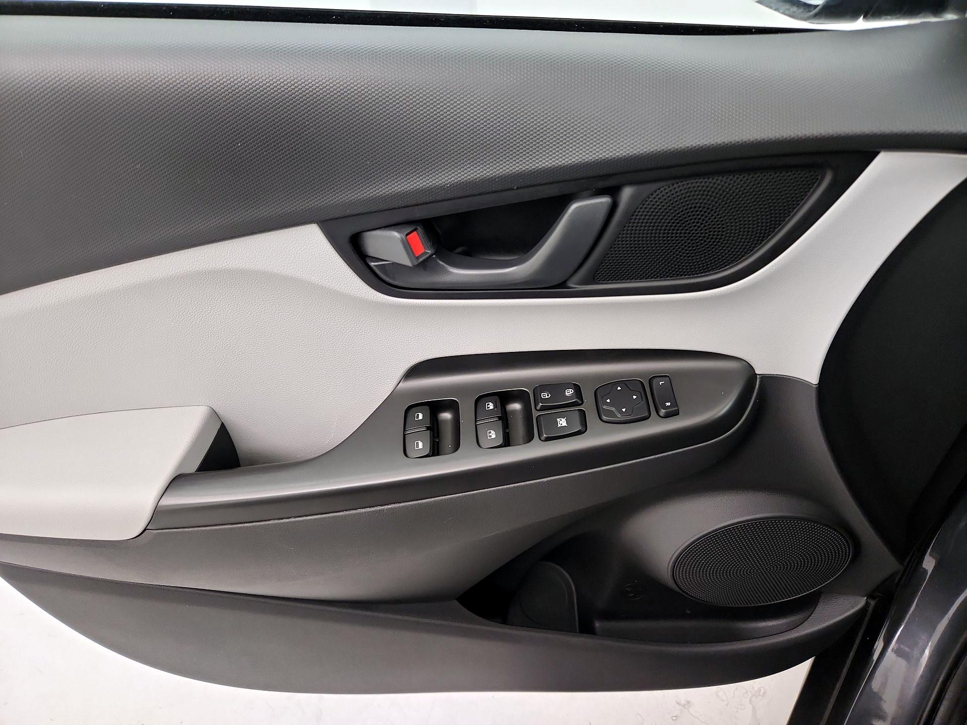 Thumbnail: 2023 Hyundai Kona - 12