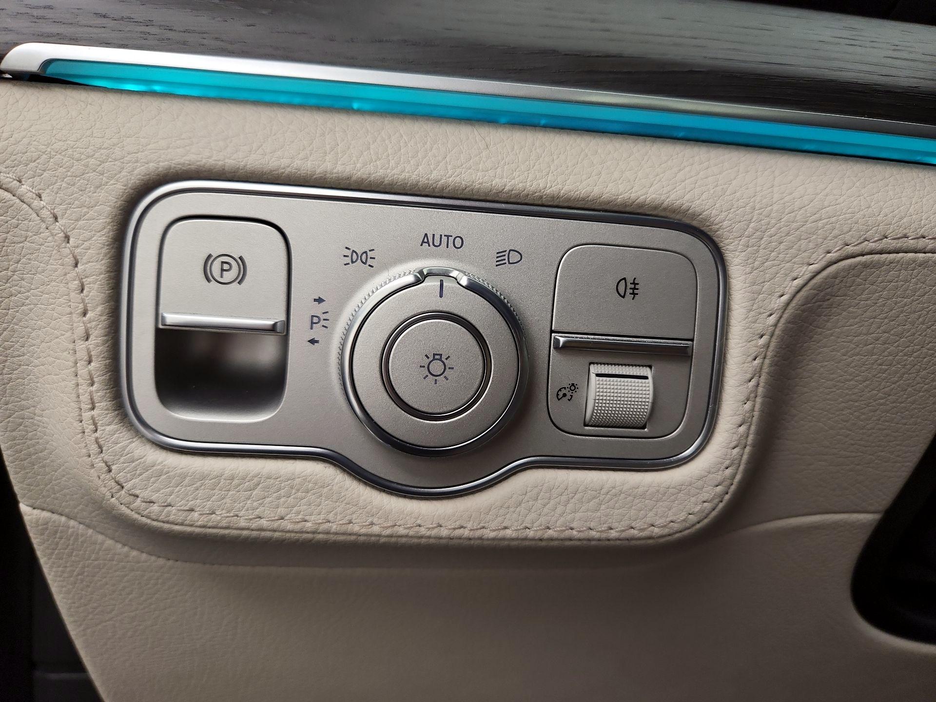 Thumbnail: 2020 Mercedes-Benz GLE - 13