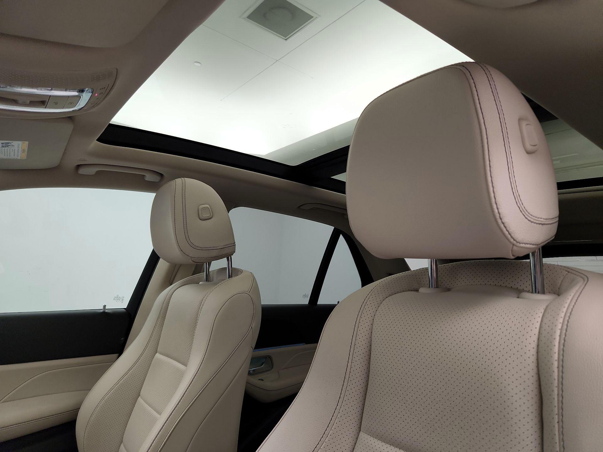 Thumbnail: 2020 Mercedes-Benz GLE - 20